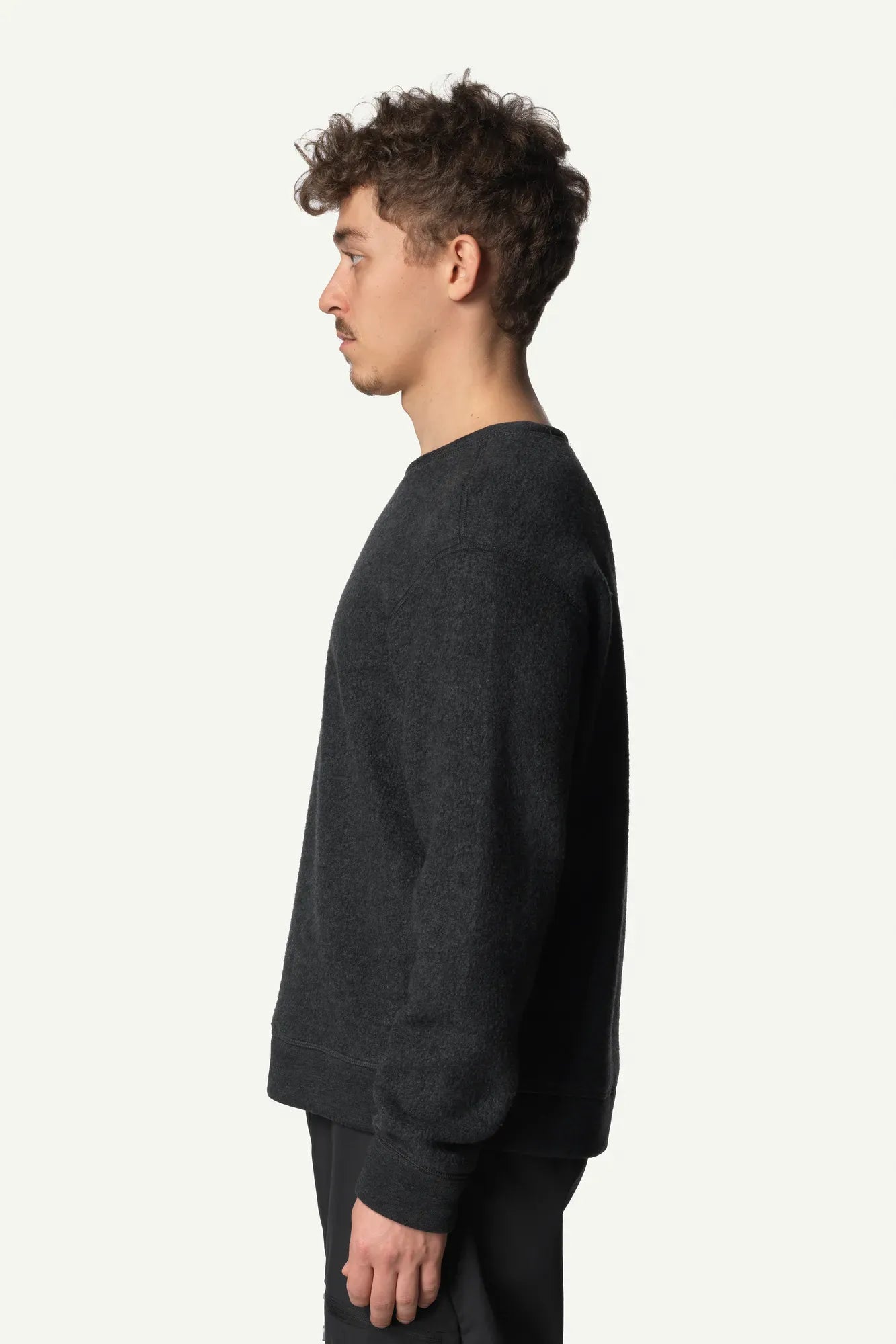 houdini-alto-m-s-alto-wool-crew-fleecepullover-true-black image 3