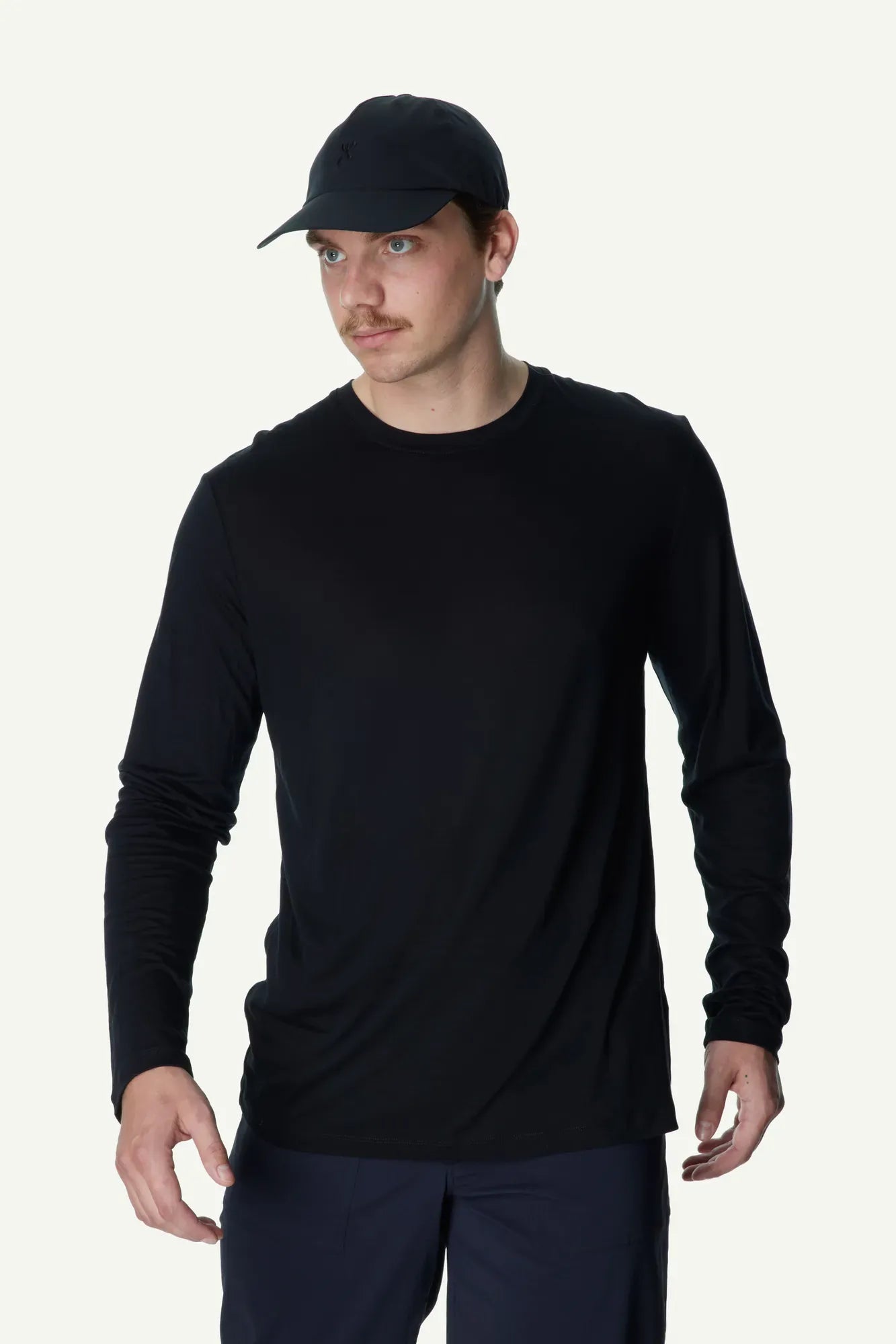 houdini-m-s-tree-ls-tee-longsleeve-true-black-tencel image 7