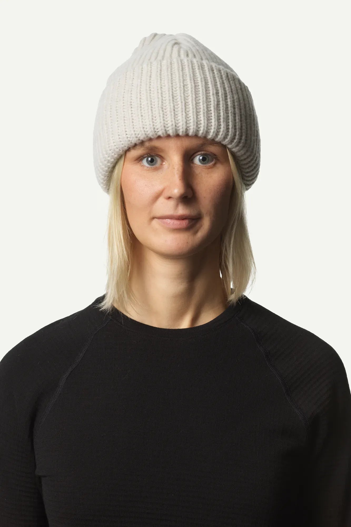 houdini-big-hat-wollm-tze-rock-black-lammwolle image 7