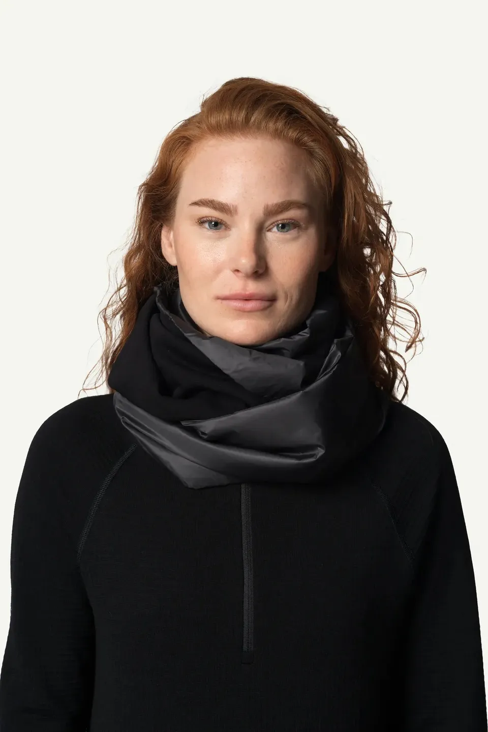 houdini-double-loop-schlauchschal-primaloft-true-black-warm image 1