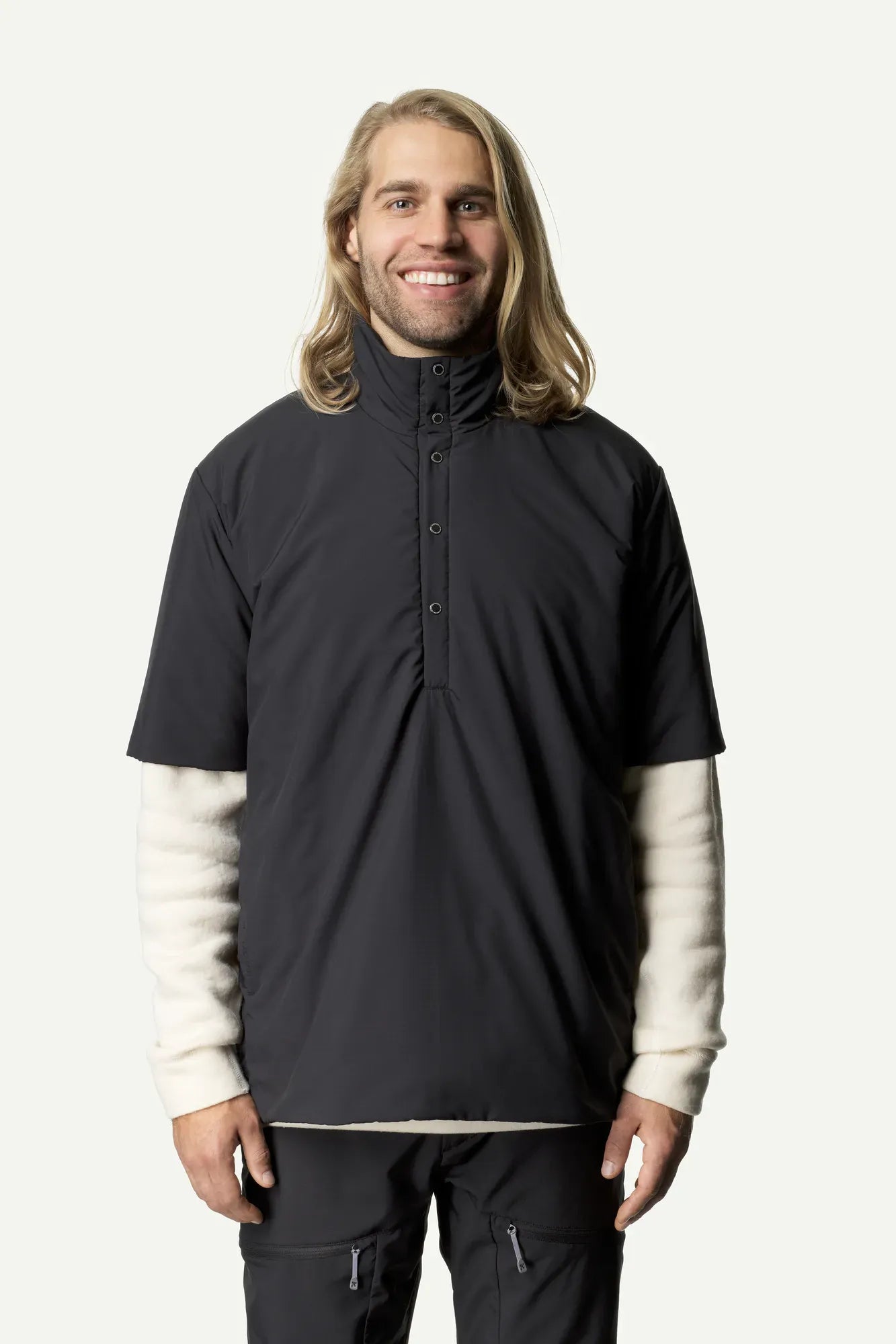 houdini-cover-all-weather-t-neck-shirt-true-black image 7
