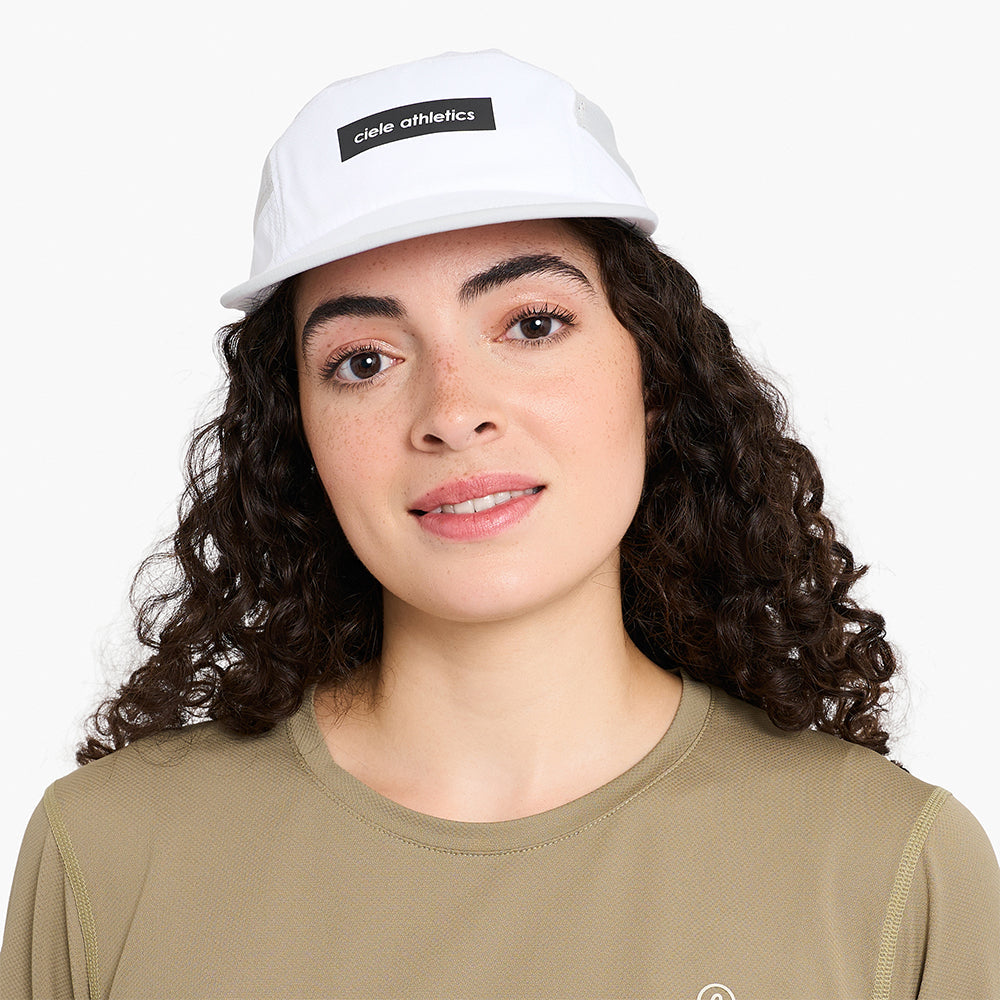 ciele-gocap-field-laufcap-white-iconic-bar-reflektierend image 2