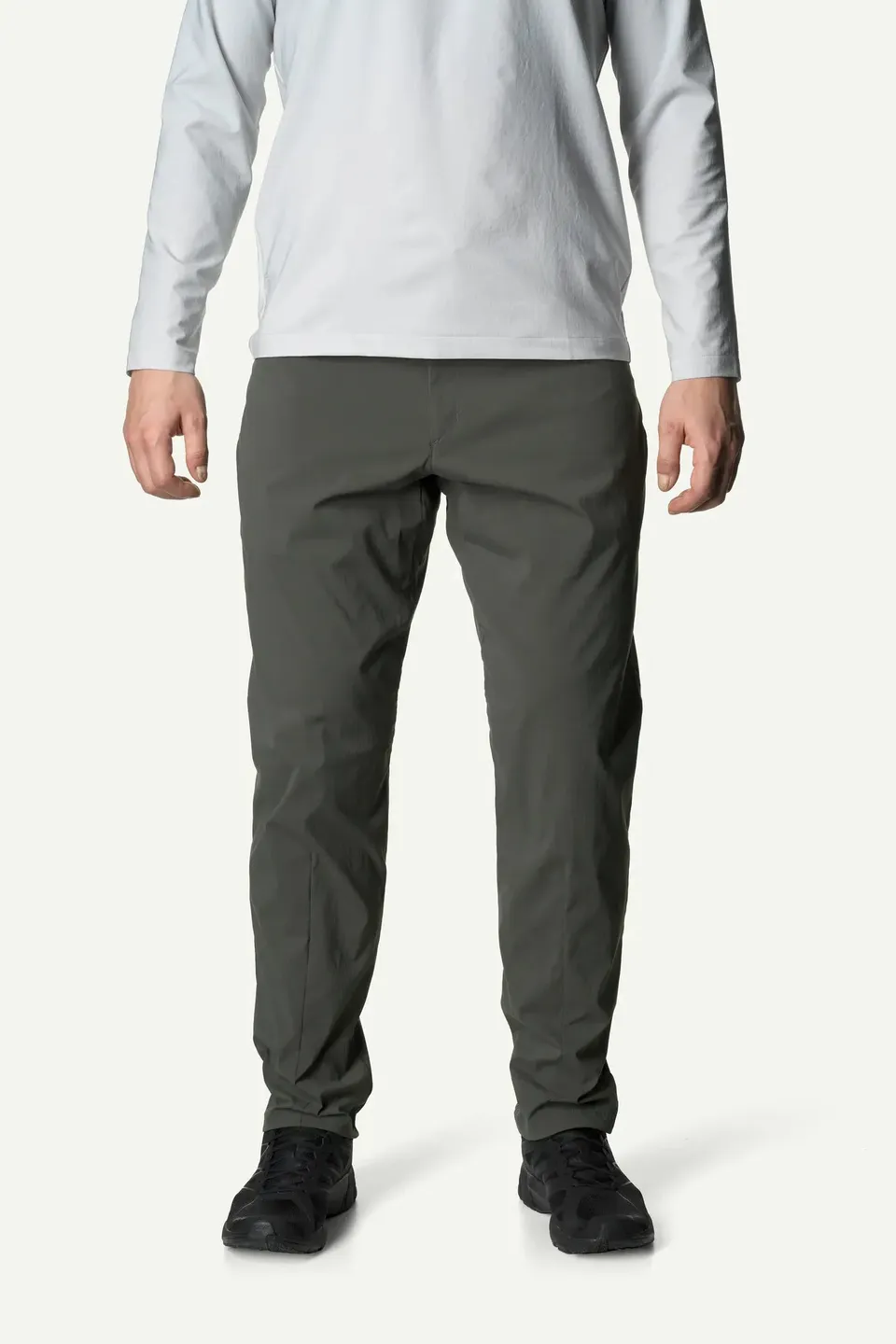 houdini-wadi-pants-herren-sommerhose-baremark-green-leicht image 1