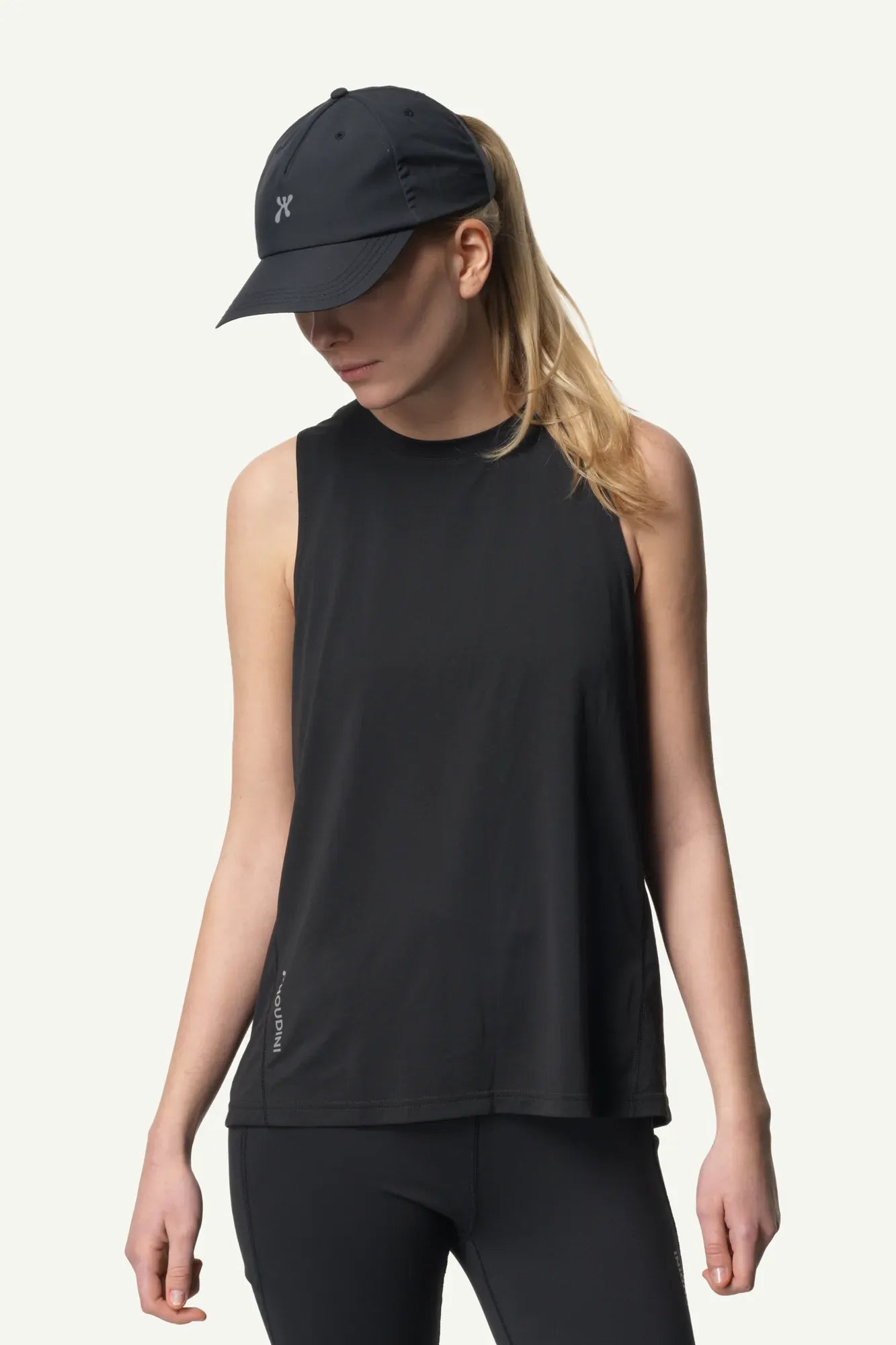 houdini-pace-w-s-air-tank-top-damen-true-black-leicht image 4