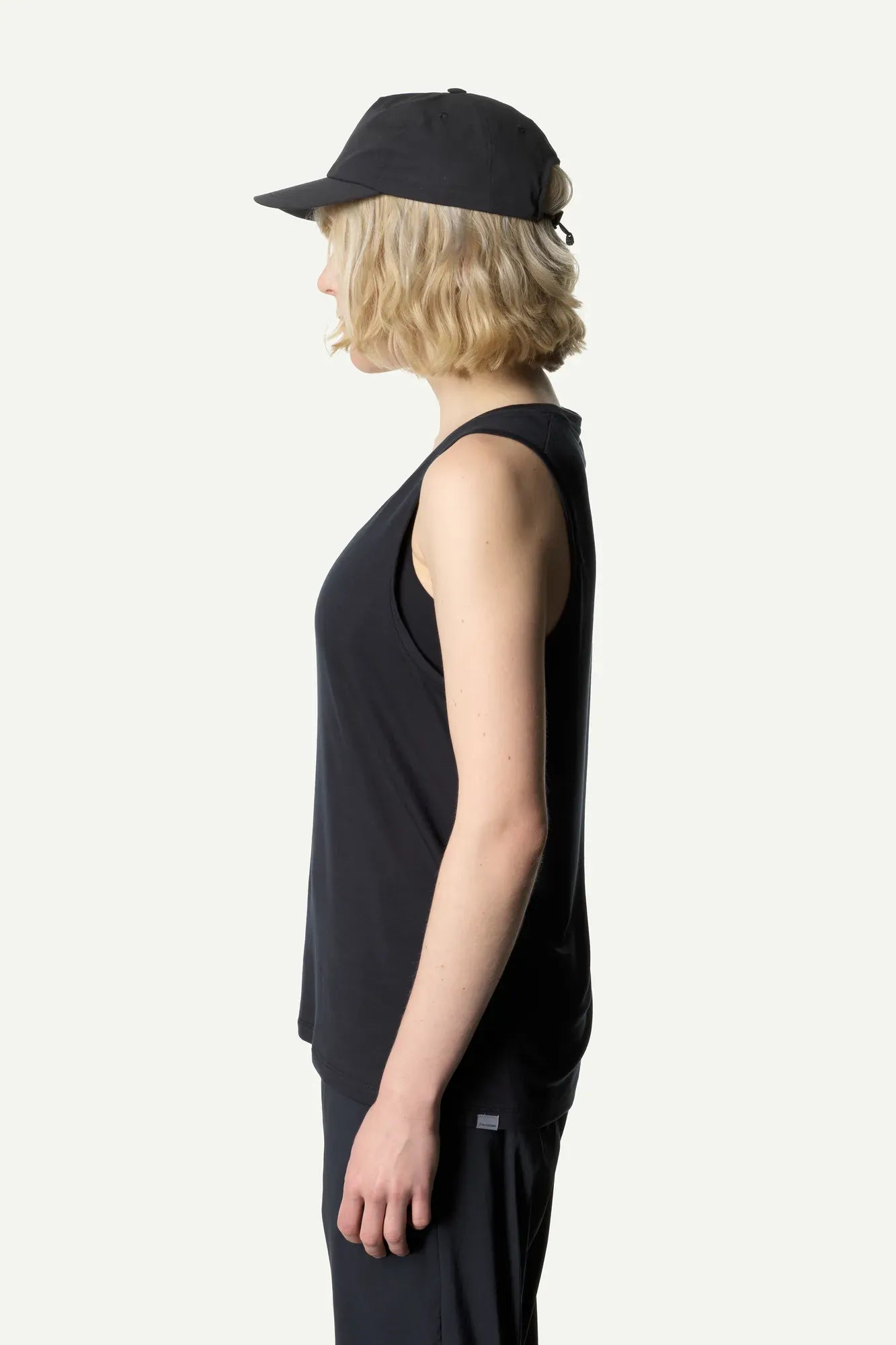 houdini-tree-w-s-tree-tank-top-true-black-tencel image 7
