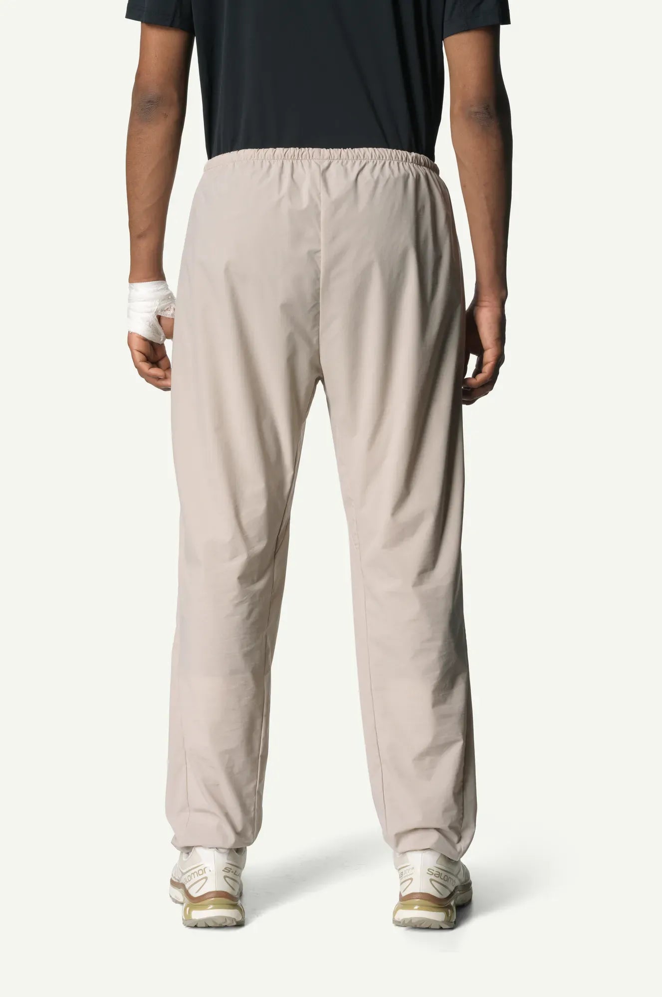 houdini-pace-light-shorts-herren-sandstorm-leicht image 6
