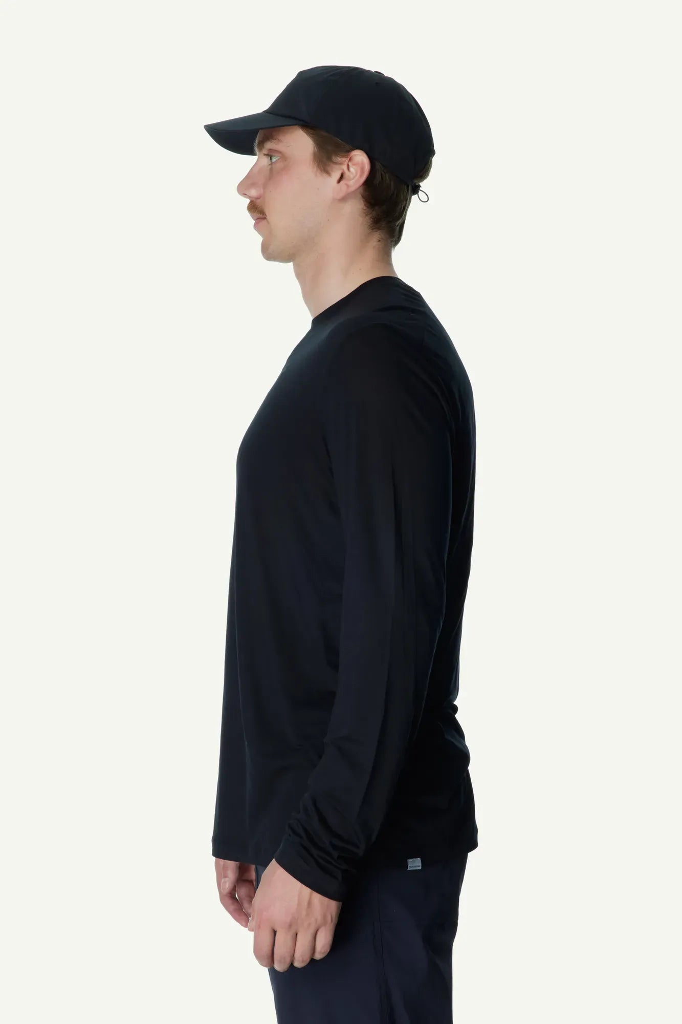 houdini-m-s-tree-ls-tee-longsleeve-true-black-tencel image 8