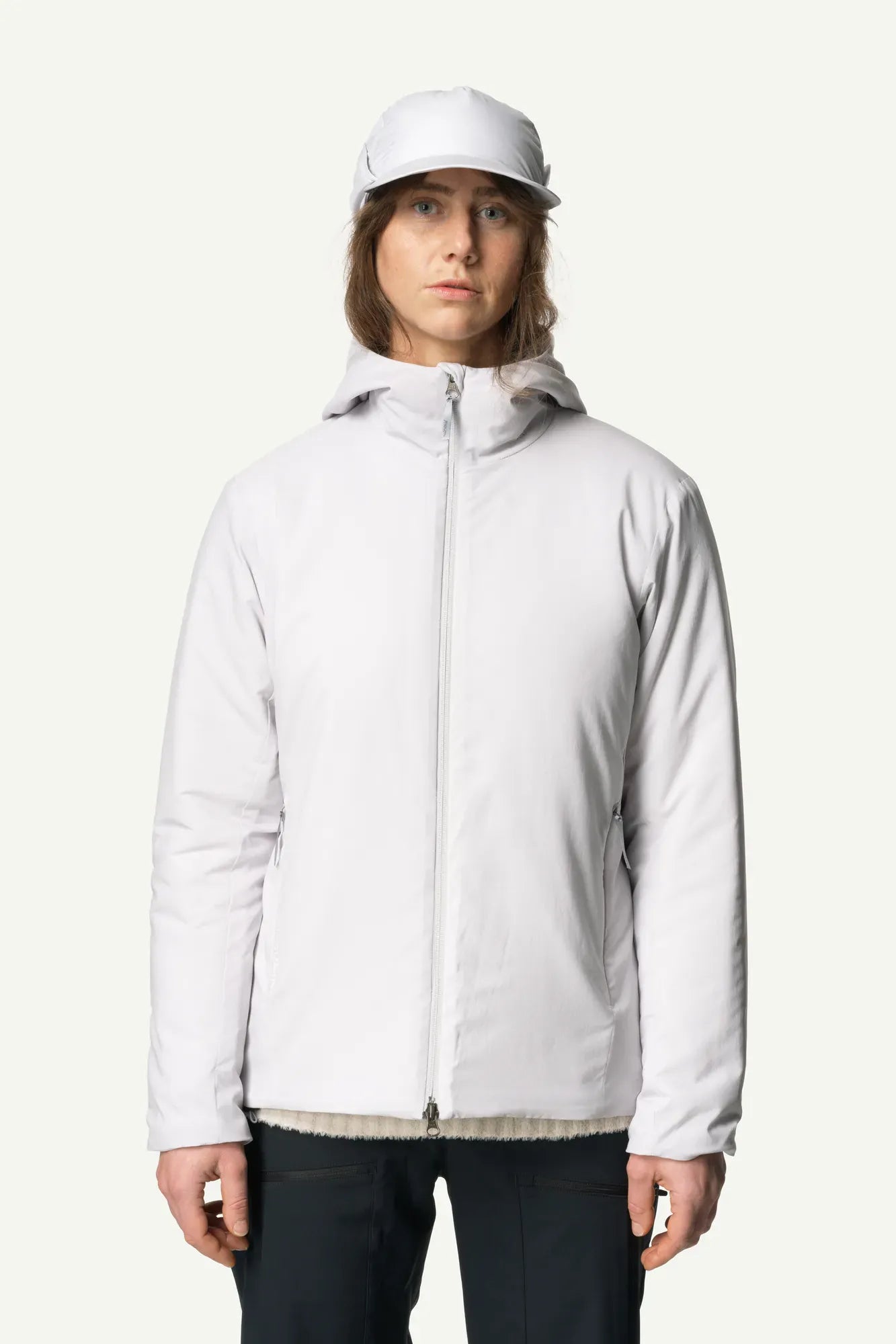 houdini-puff-up-houdi-damen-isolationsjacke-true-black-leicht image 6
