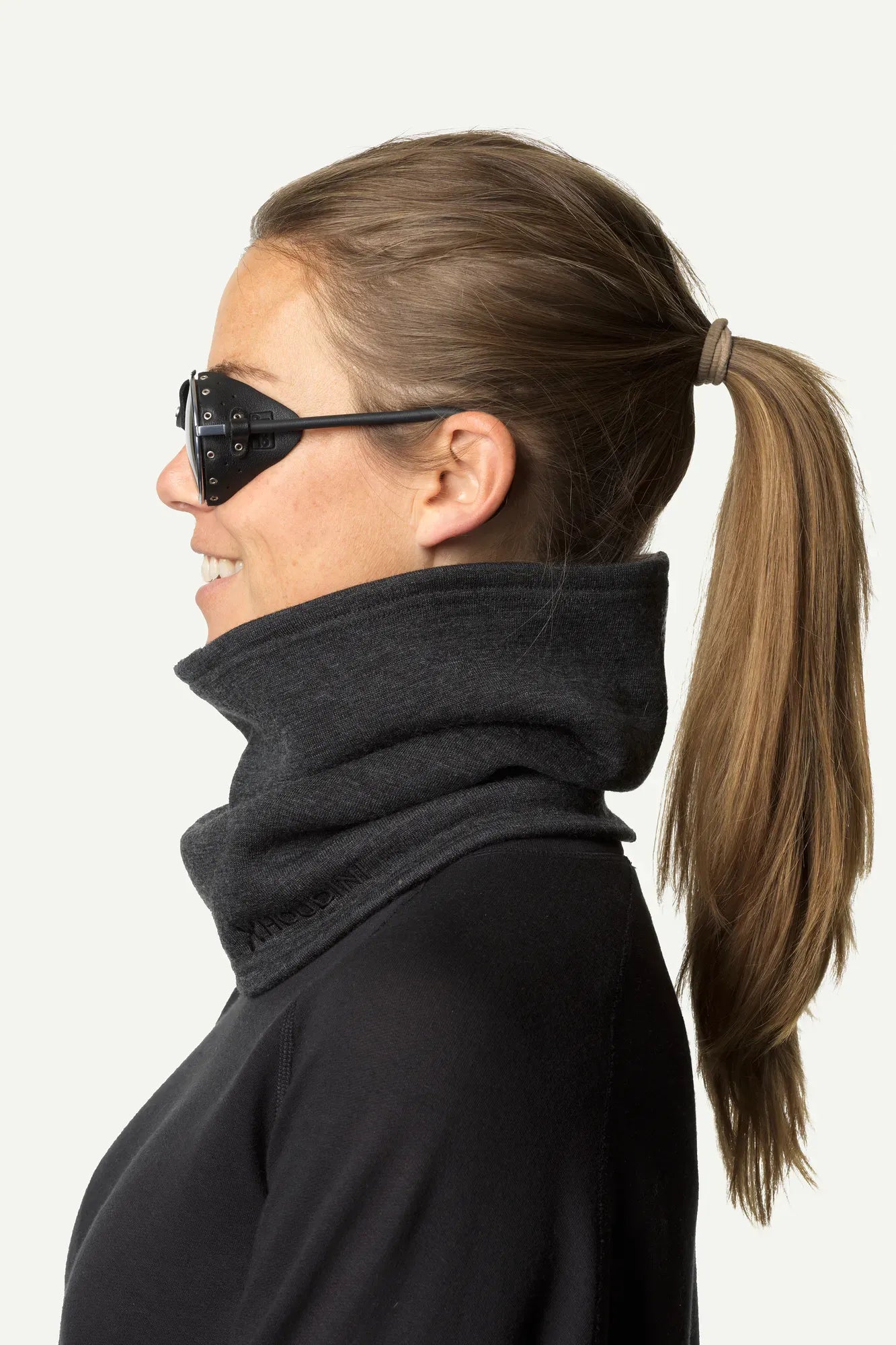 houdini-alto-alto-neck-gaiter-halstuch-true-black-merinowolle image 2