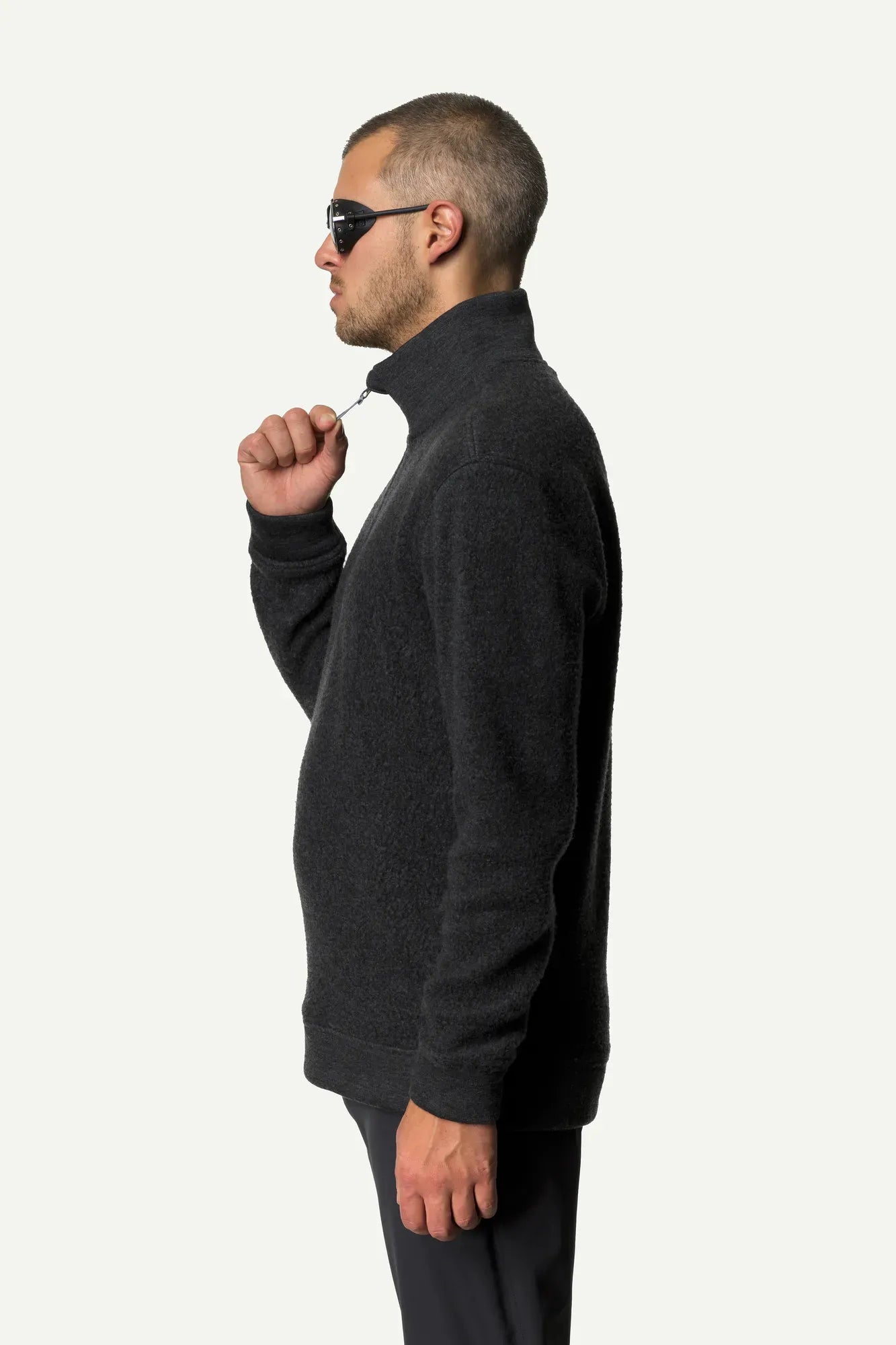 houdini-alto-half-zip-herren-pullover-true-black-merino image 2