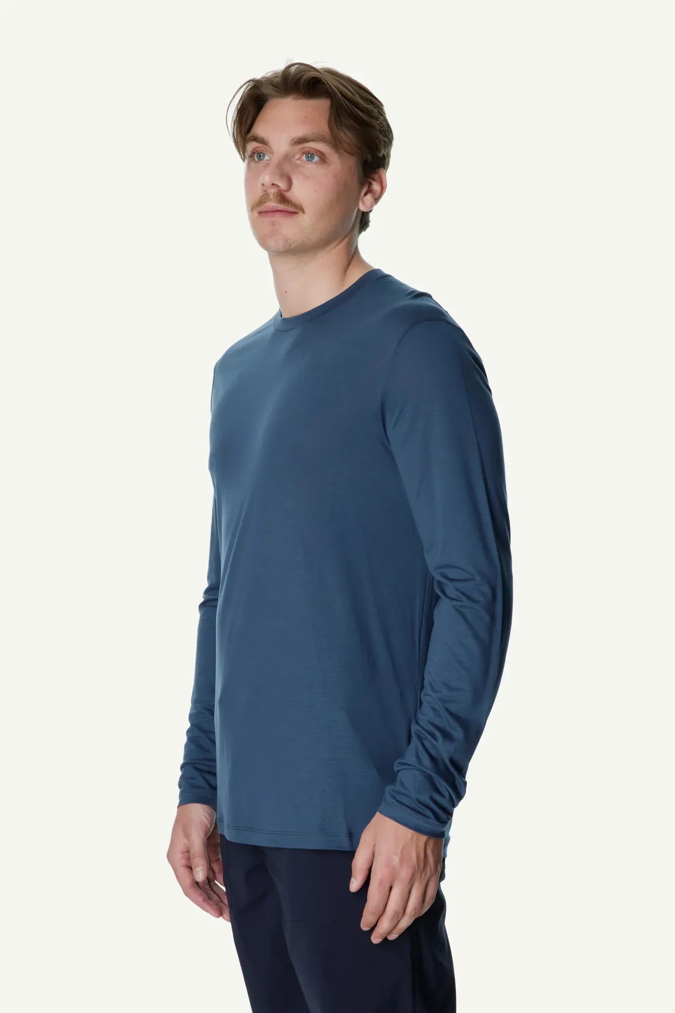 houdini-m-s-tree-ls-tee-longsleeve-true-black-tencel image 2
