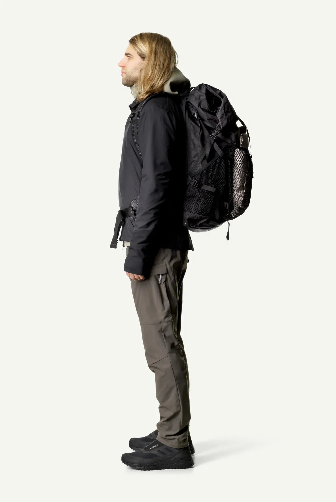 houdini-pace-m-s-pace-wind-jacket-herren-true-black-atmungsaktiv image 4