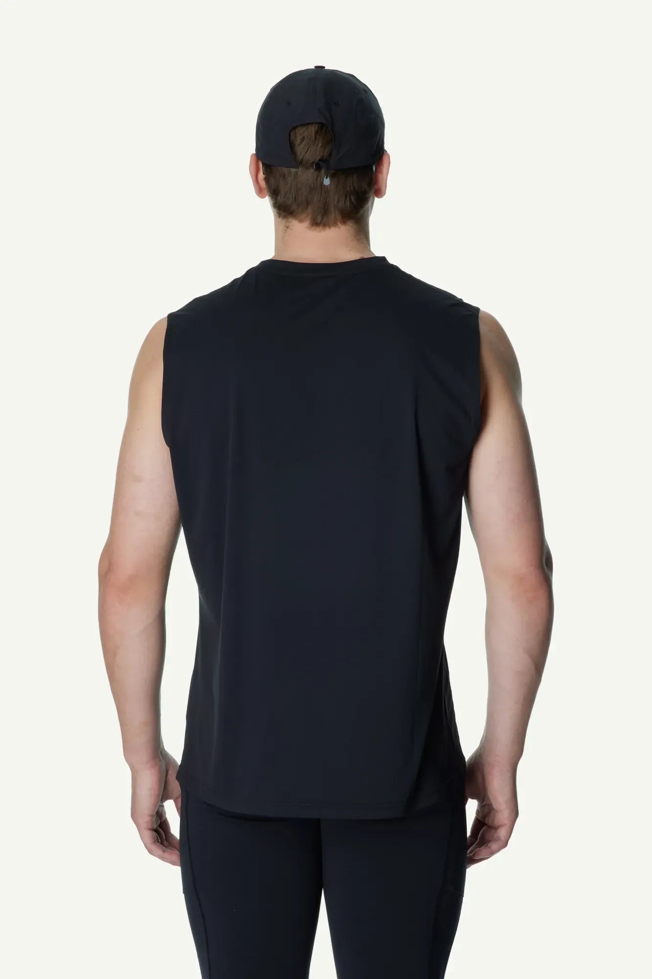 houdini-pace-air-tank-herren-tank-top-true-black-polyester image 3
