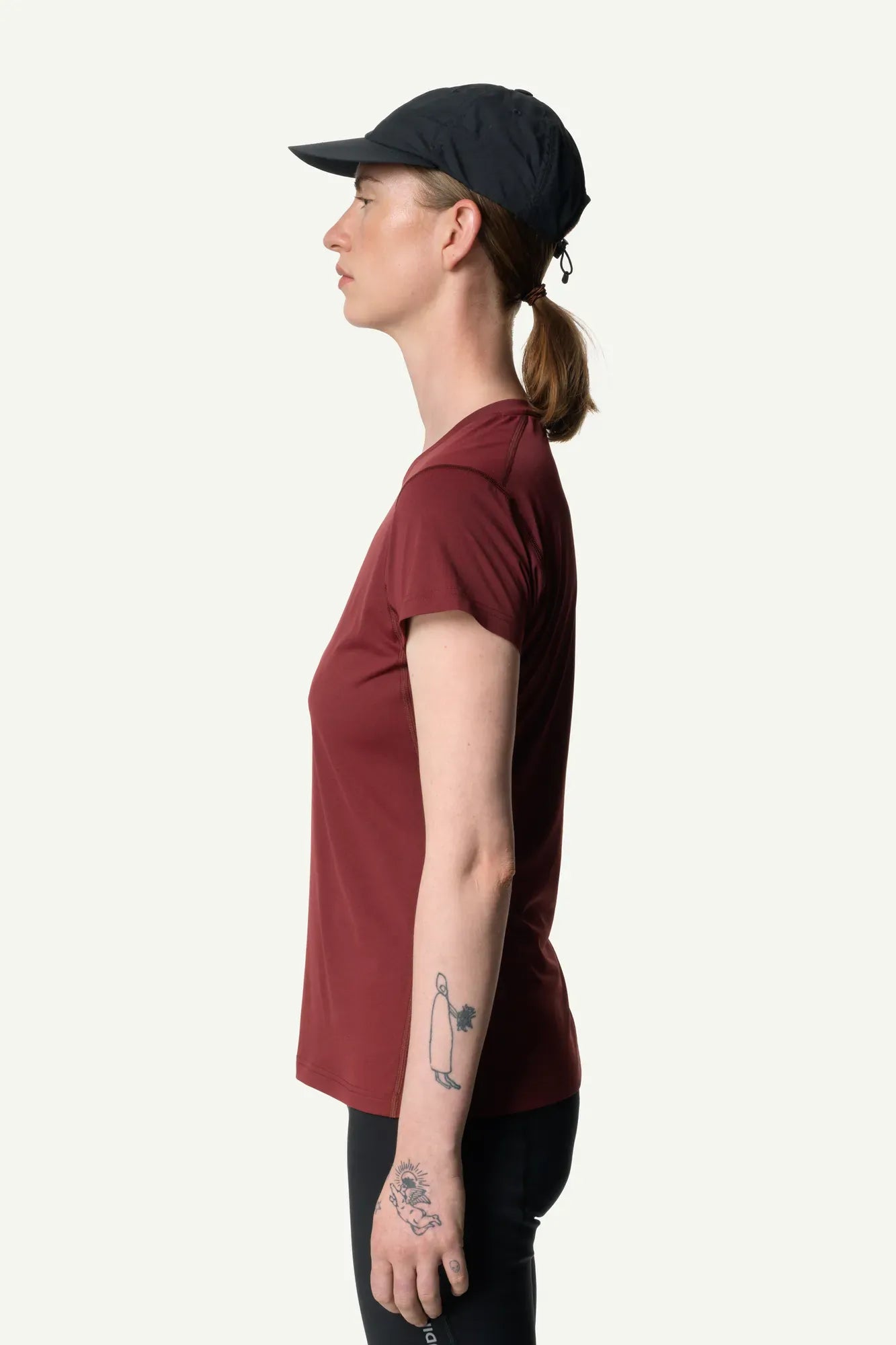 houdini-pace-air-tee-damen-laufshirt-cab-red-recycelt image 7