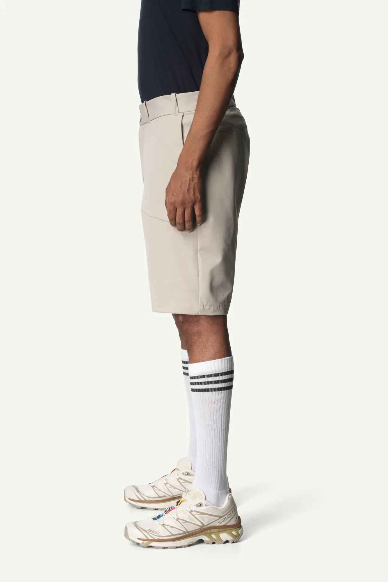 houdini-go-m-s-go-shorts-outdoor-shorts-true-black-leicht image 4