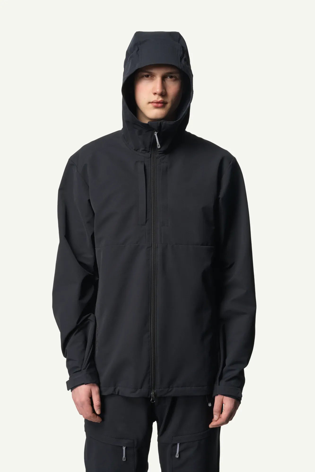 houdini-alpine-tech-houdi-softshelljacke-true-black image 4