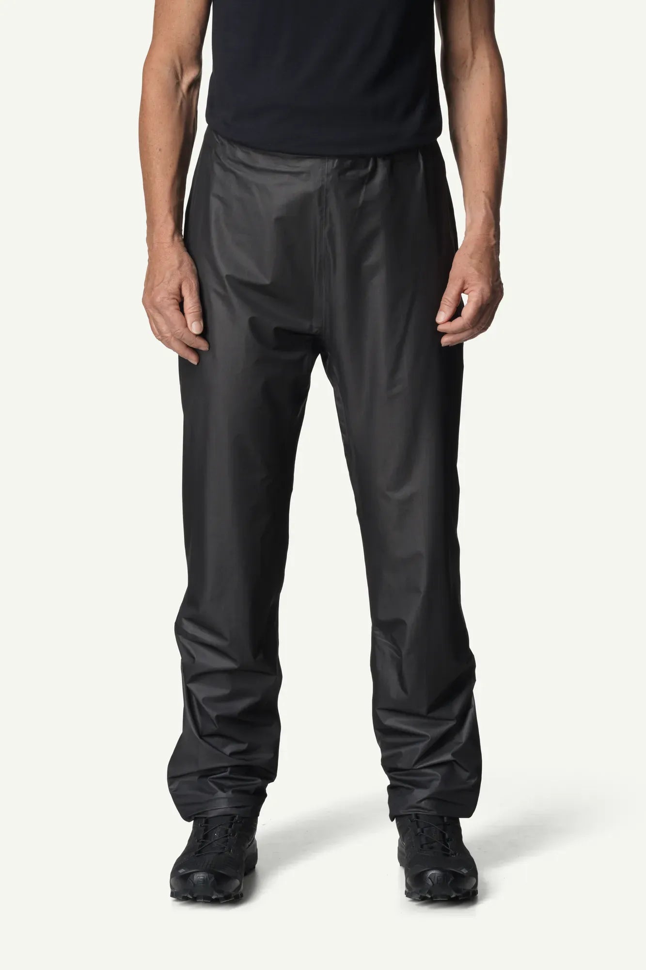 houdini-the-orange-pants-damen-regenhose-true-black-wasserdicht image 3