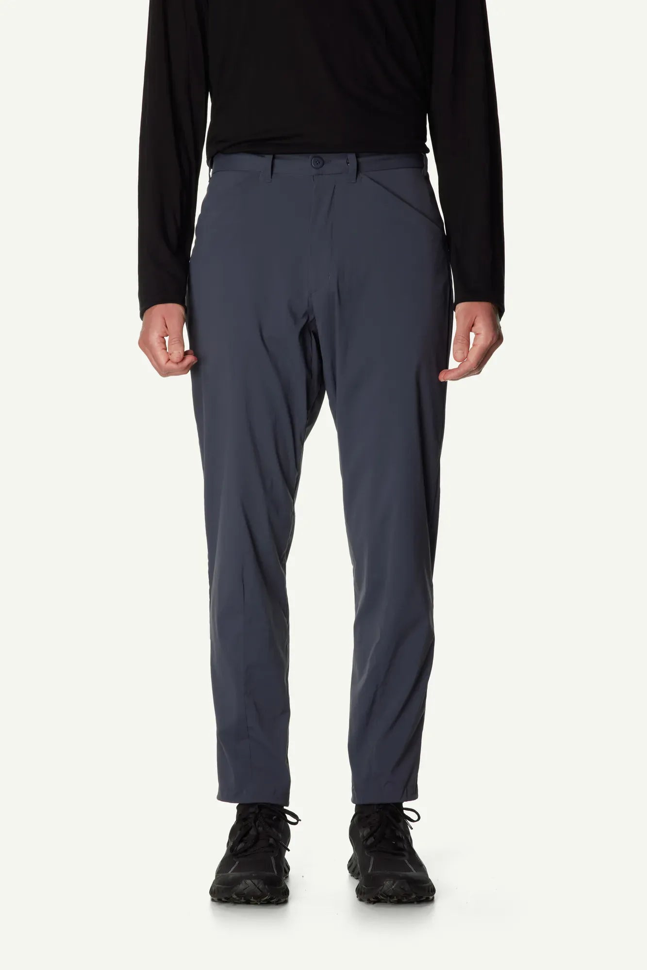 houdini-wadi-pants-herren-sommerhose-baremark-green-leicht image 4