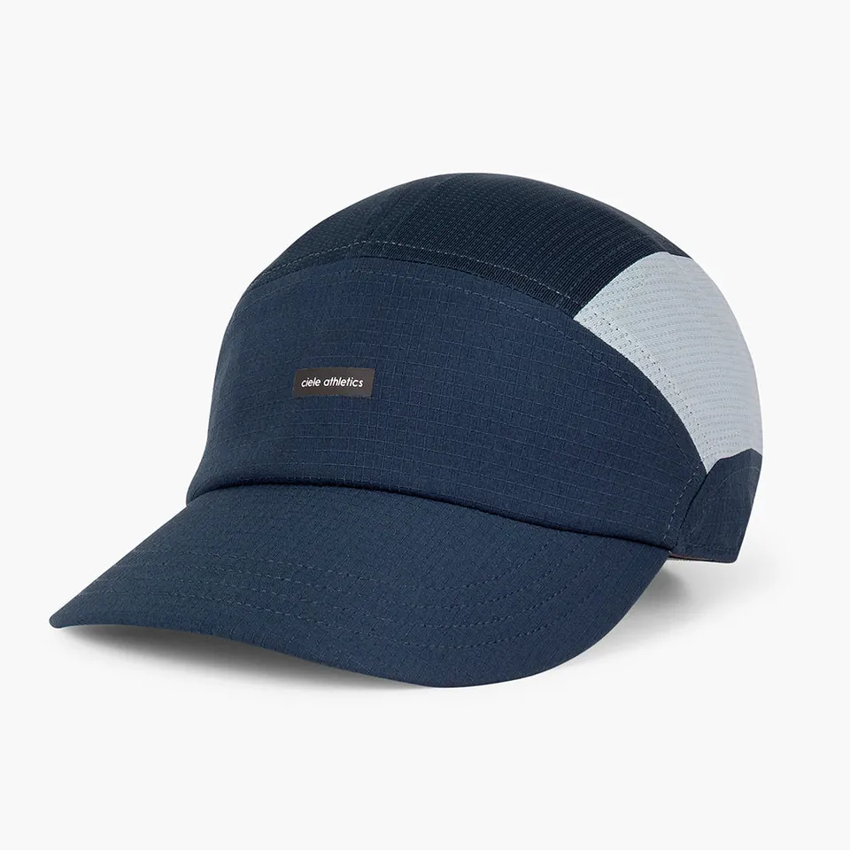 ciele-fstcap-sc-field-iconic-bar-laufcap-deepspace image 1