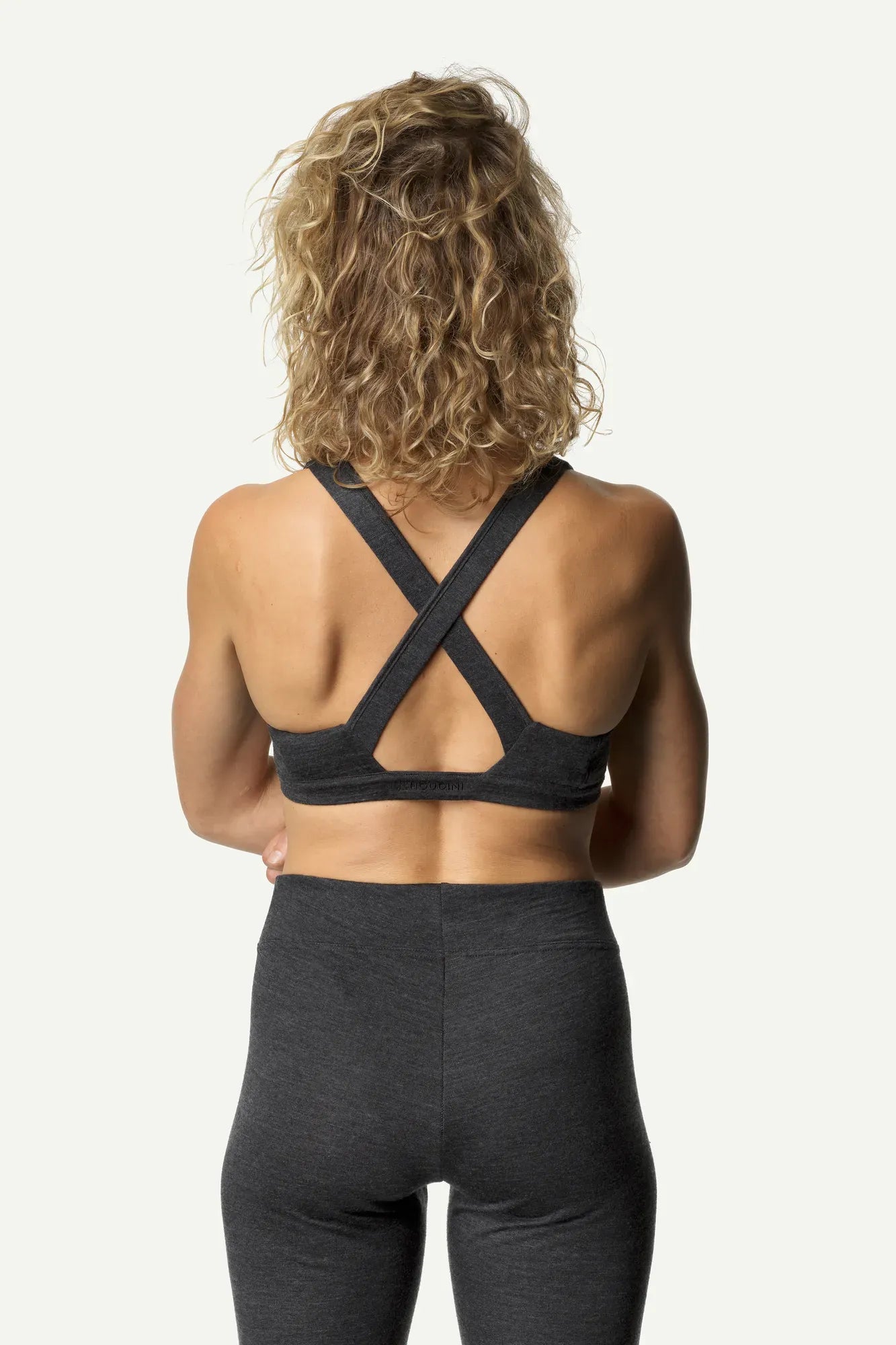 houdini-pace-wander-bra-sport-bh-true-black-merino image 4