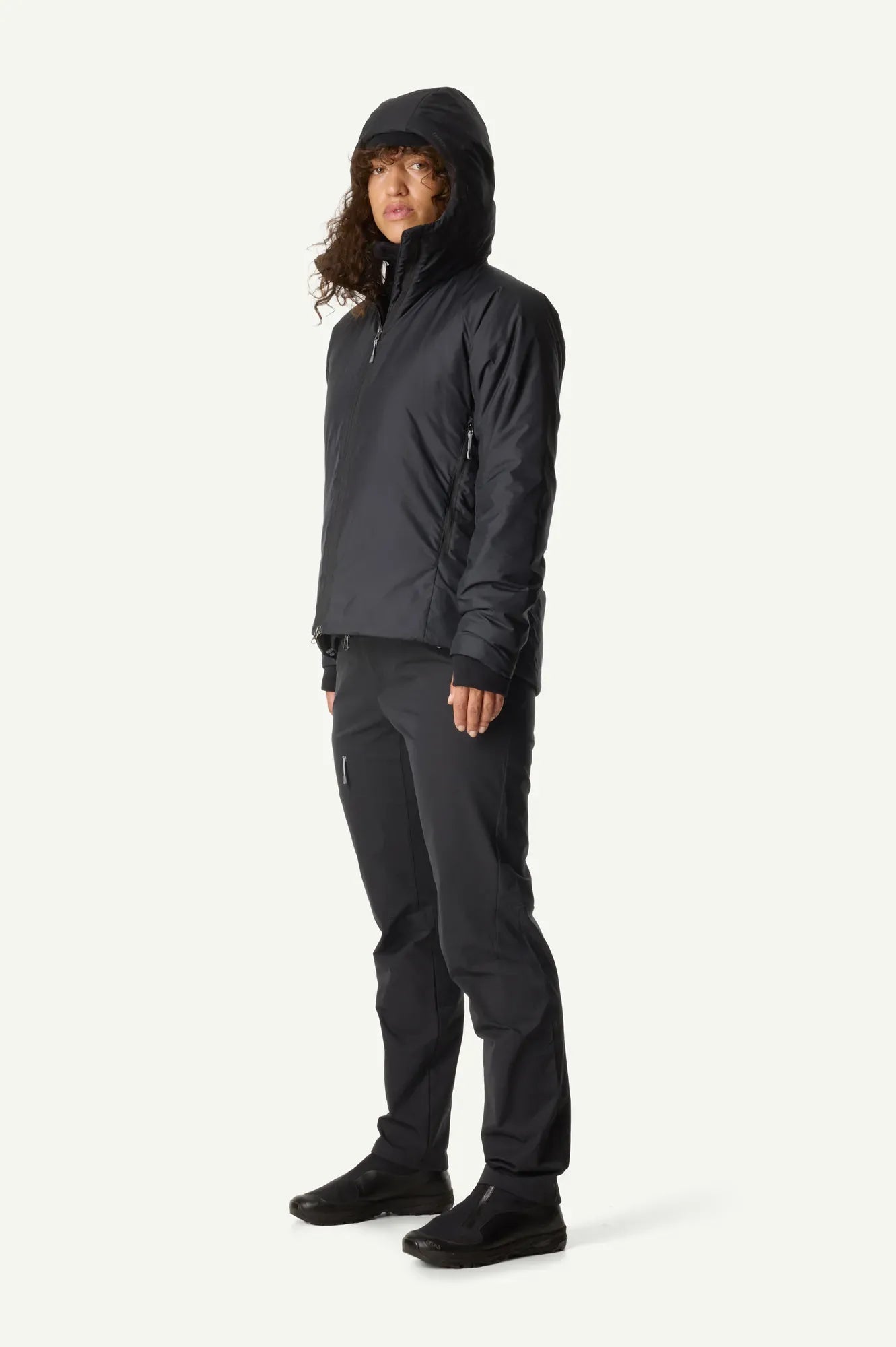 houdini-dunfri-guide-damen-jacke-sky-purple-isoliert image 5