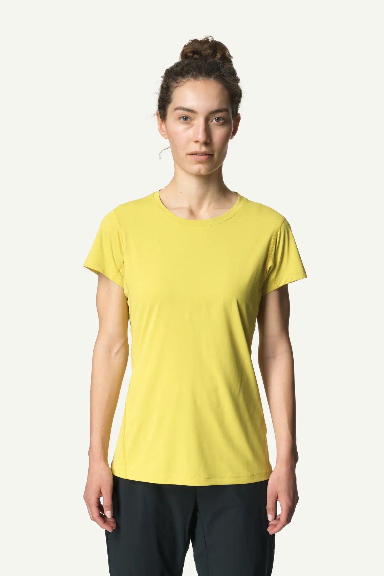 houdini-pace-air-tee-damen-laufshirt-cab-red-recycelt image 2