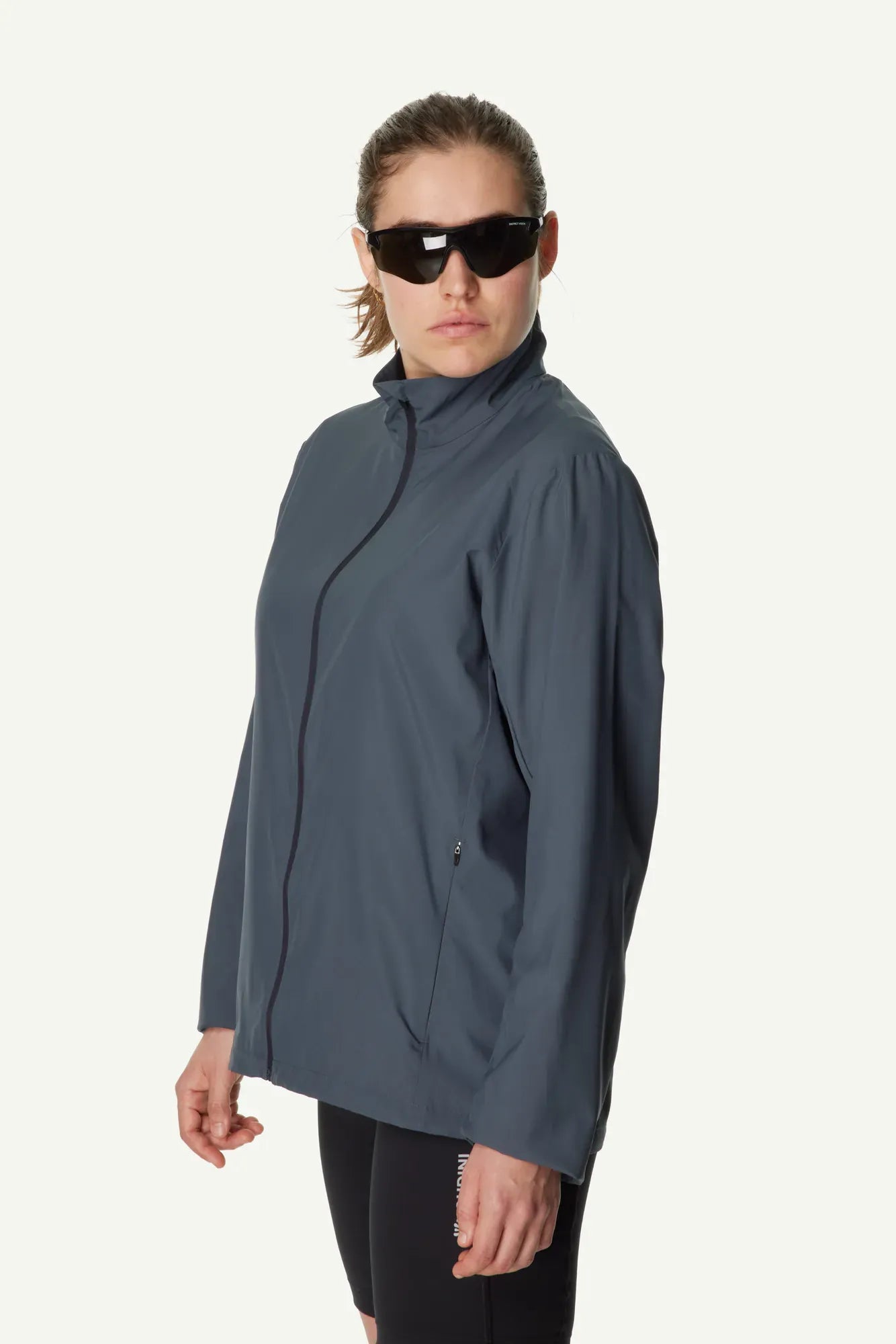 houdini-pace-trail-jacke-damen-true-black-ultraleicht image 8