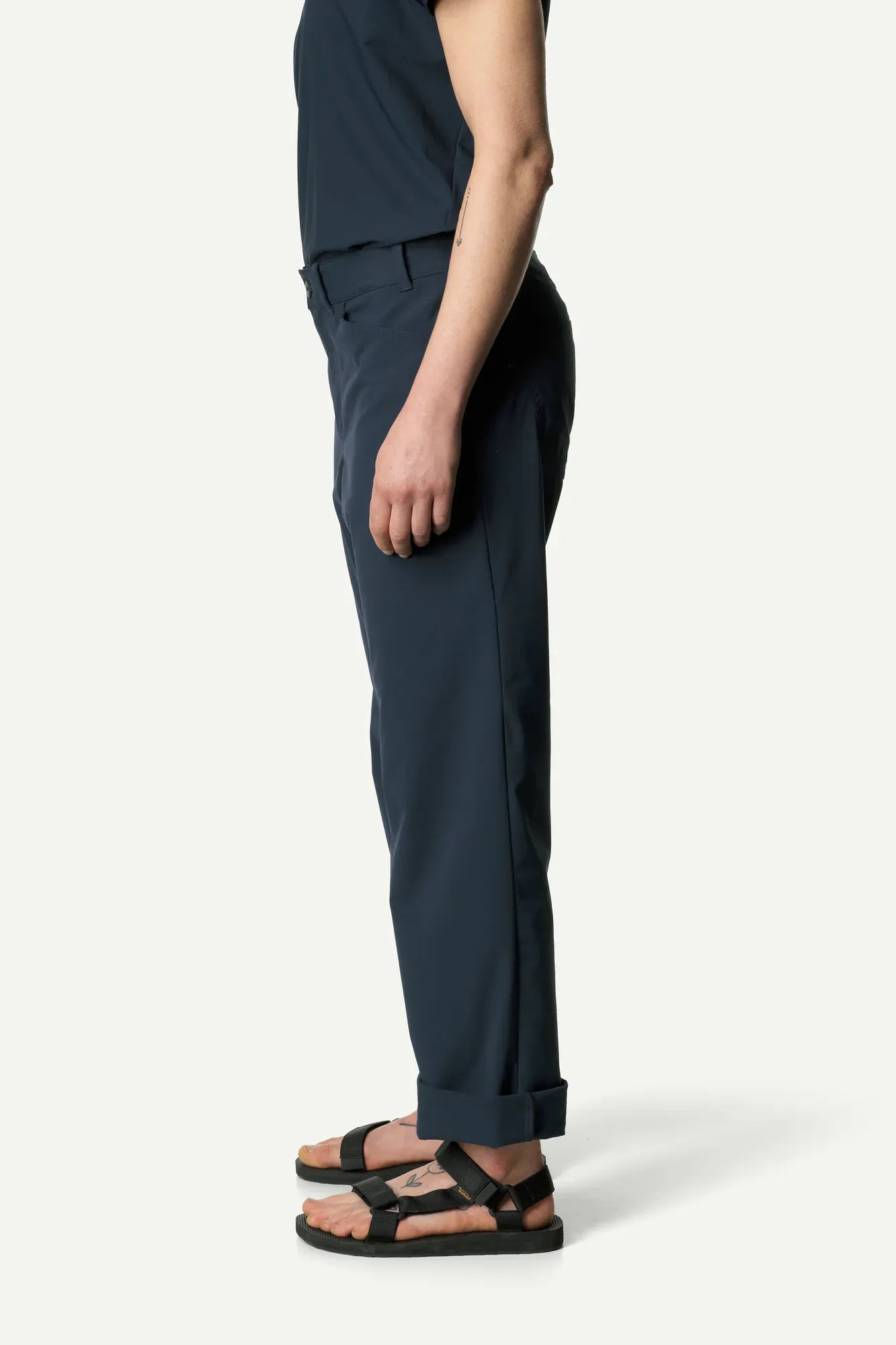 houdini-dock-pants-damen-outdoorhose-blue-illusion-robust image 5