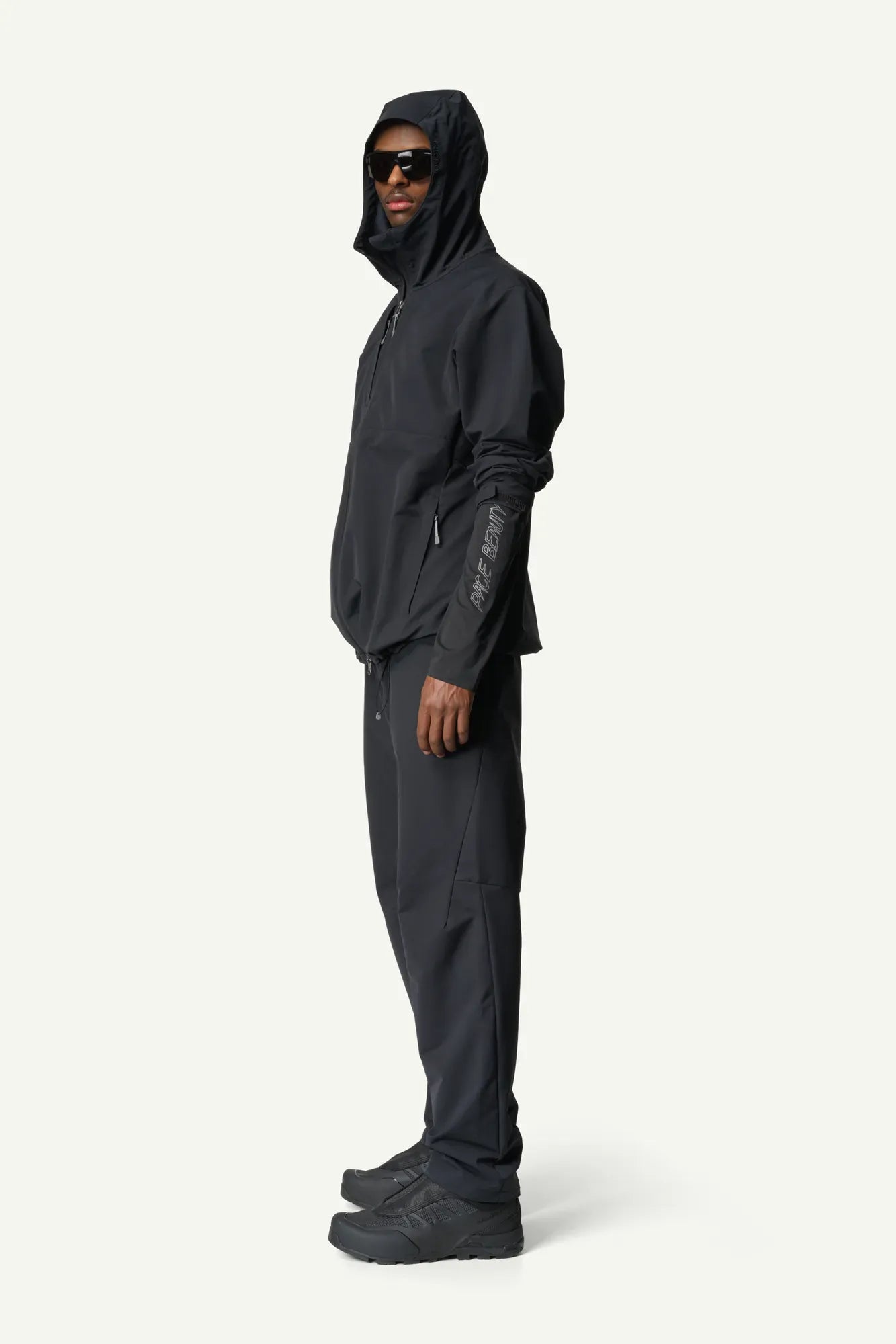 houdini-alpine-tech-houdi-softshelljacke-true-black image 3