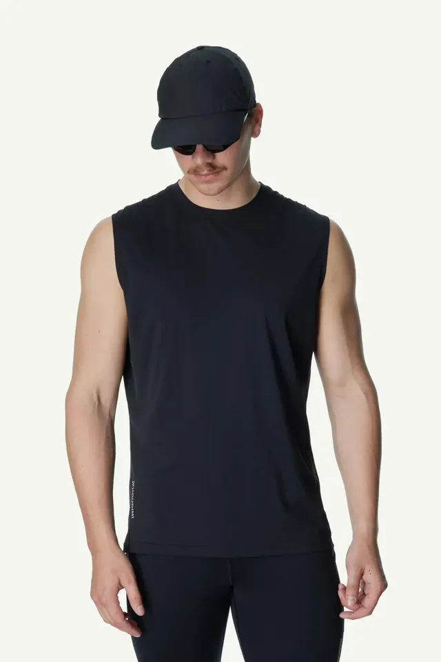 houdini-pace-air-tank-herren-tank-top-true-black-polyester image 1
