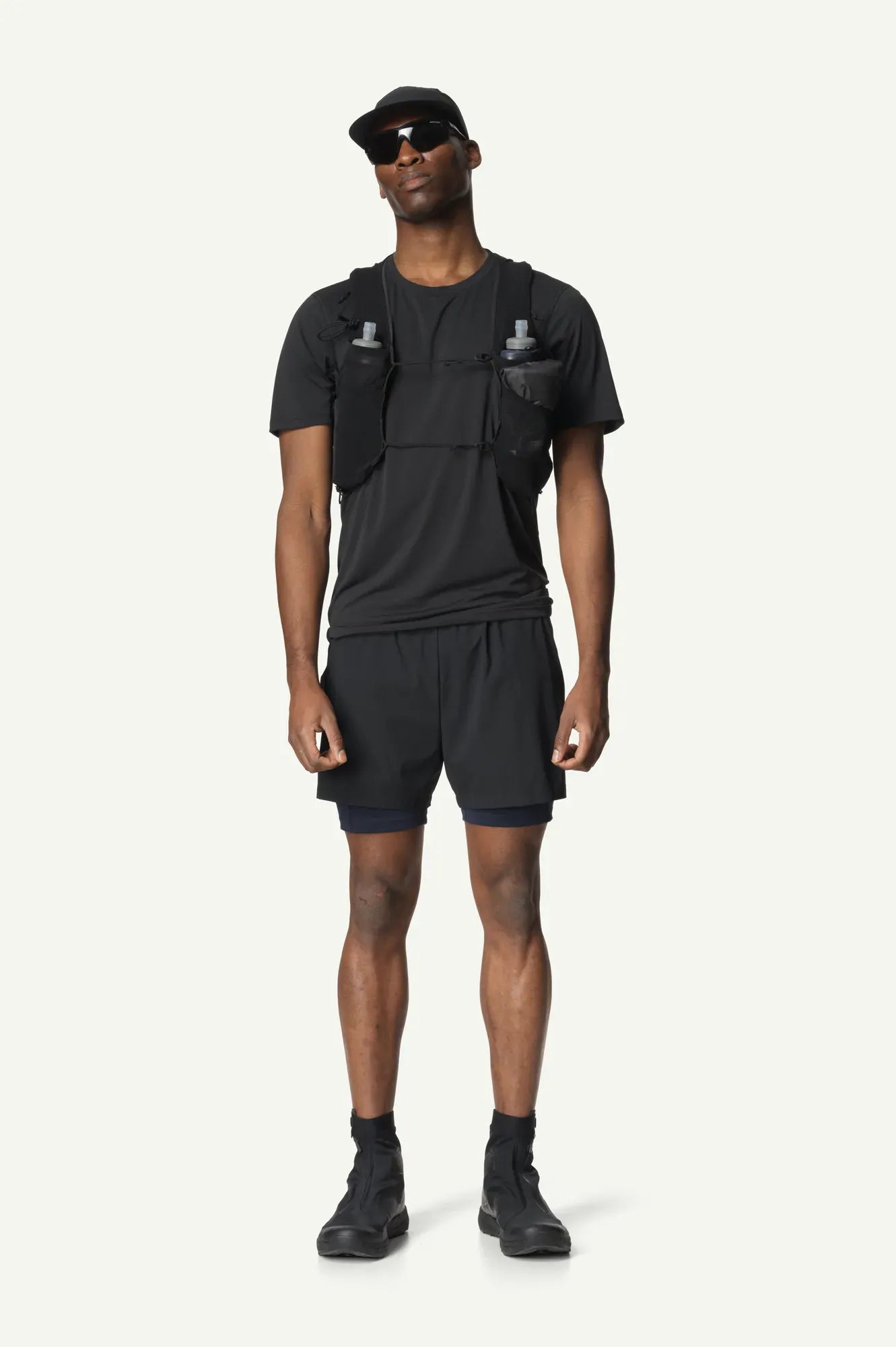 houdini-pace-trail-shorts-herren-2in1-true-black image 2