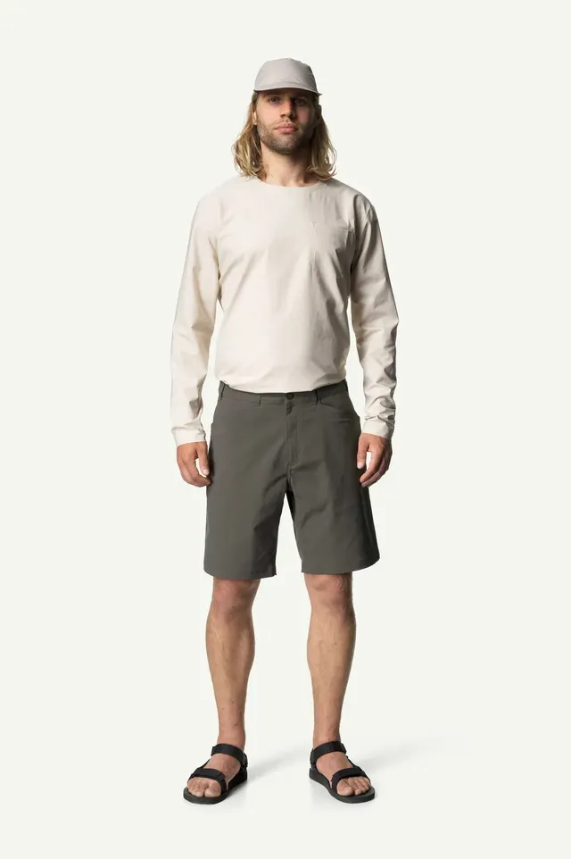 houdini-m-s-dock-shorts-herren-shorts-true-black-recycelt image 1