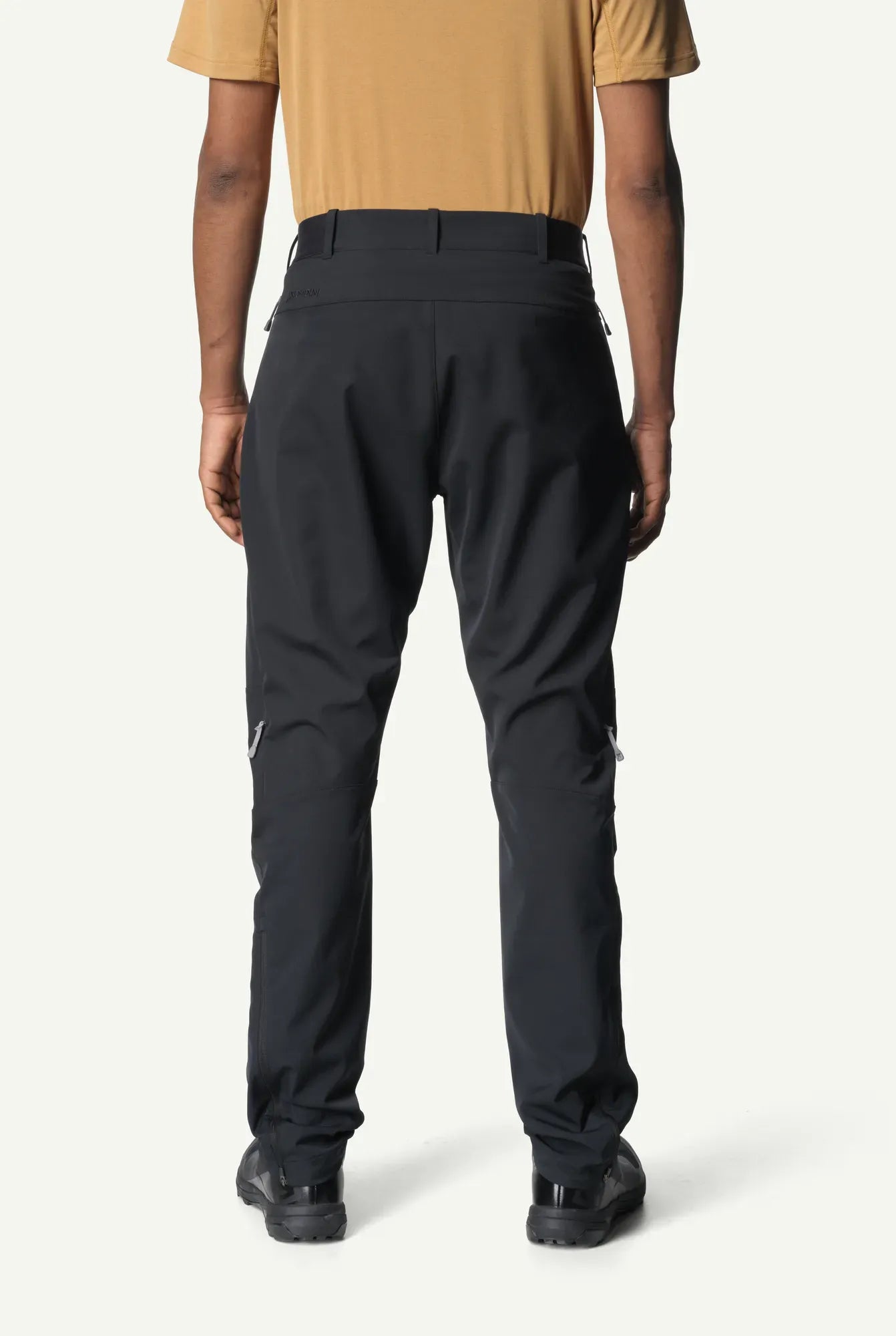 houdini-more-pants-herren-softshellhose-true-black-winddicht image 5