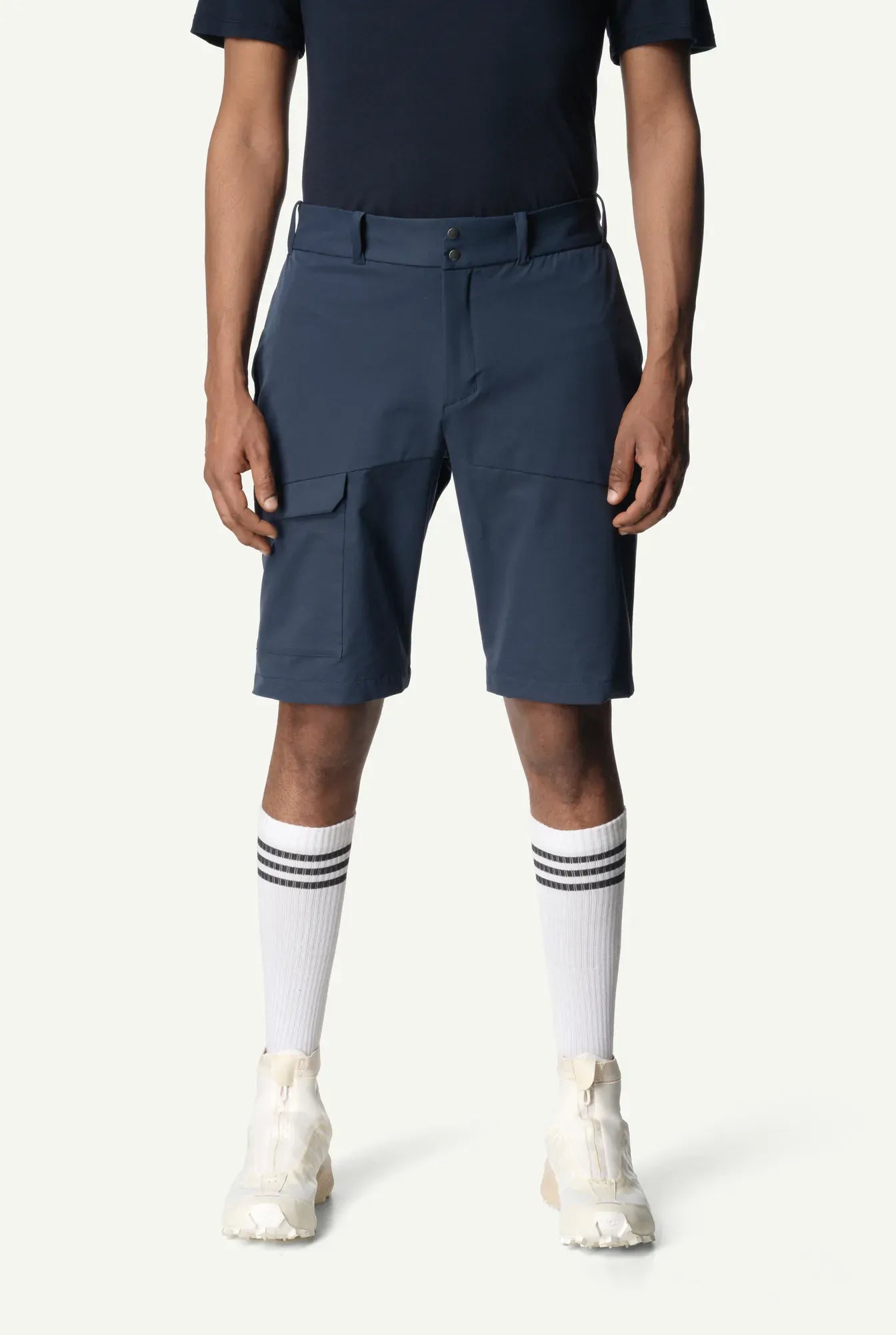 houdini-go-m-s-go-shorts-outdoor-shorts-true-black-leicht image 6