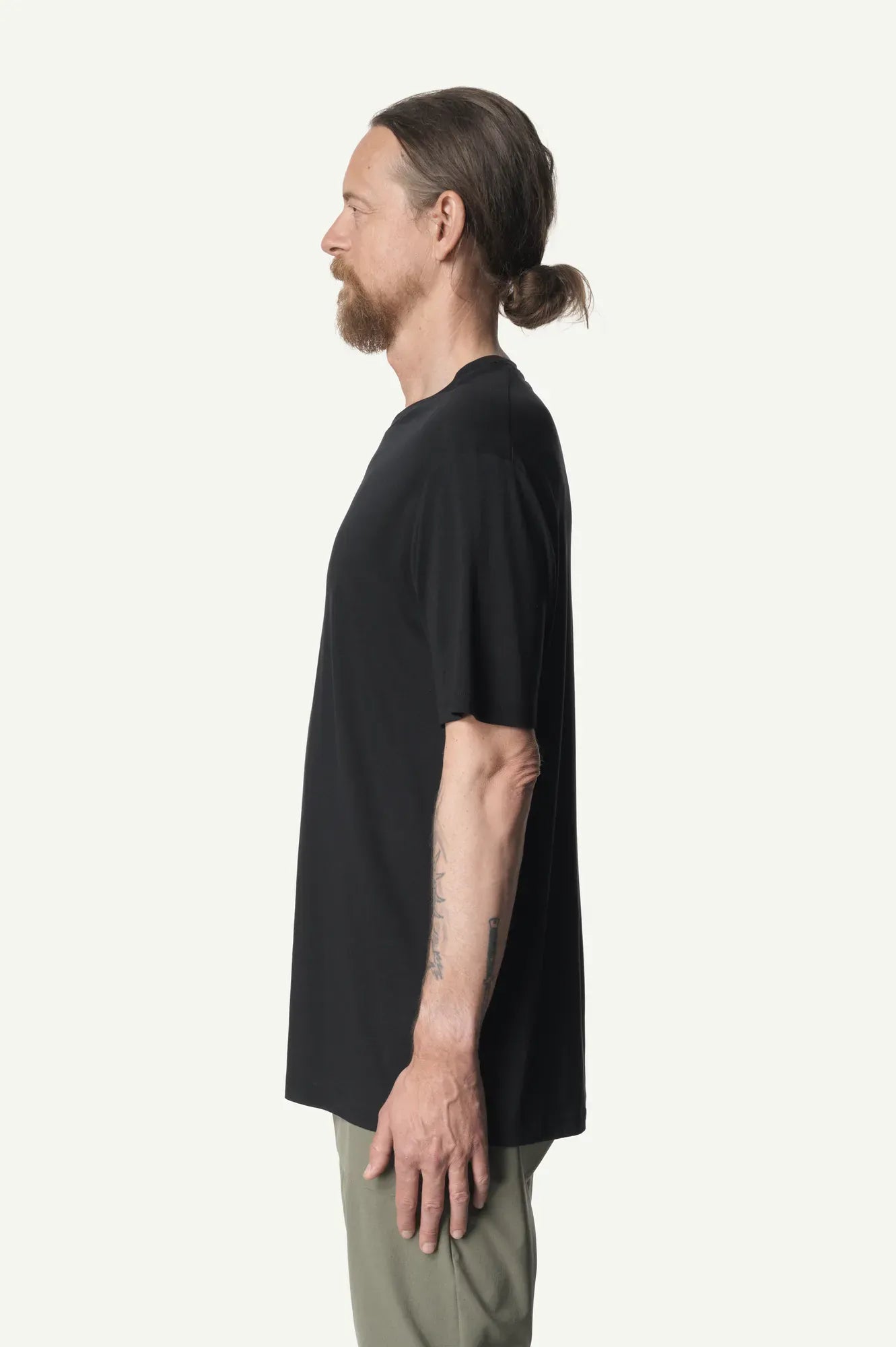 houdini-m-s-tree-message-tee-t-shirt-true-black-tencel image 2