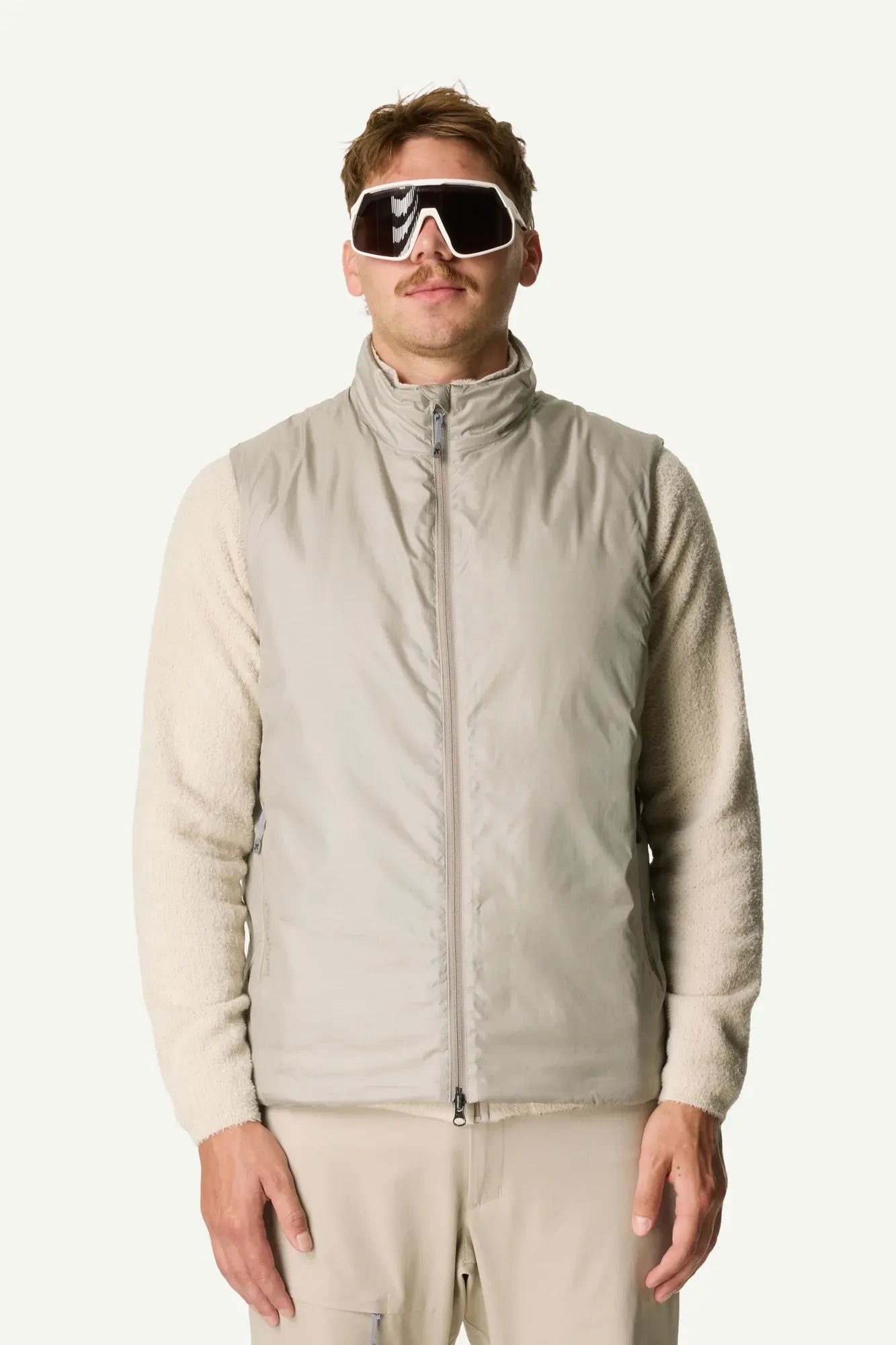 houdini-dunfri-vest-herren-steppweste-sandstorm-primaloft image 3