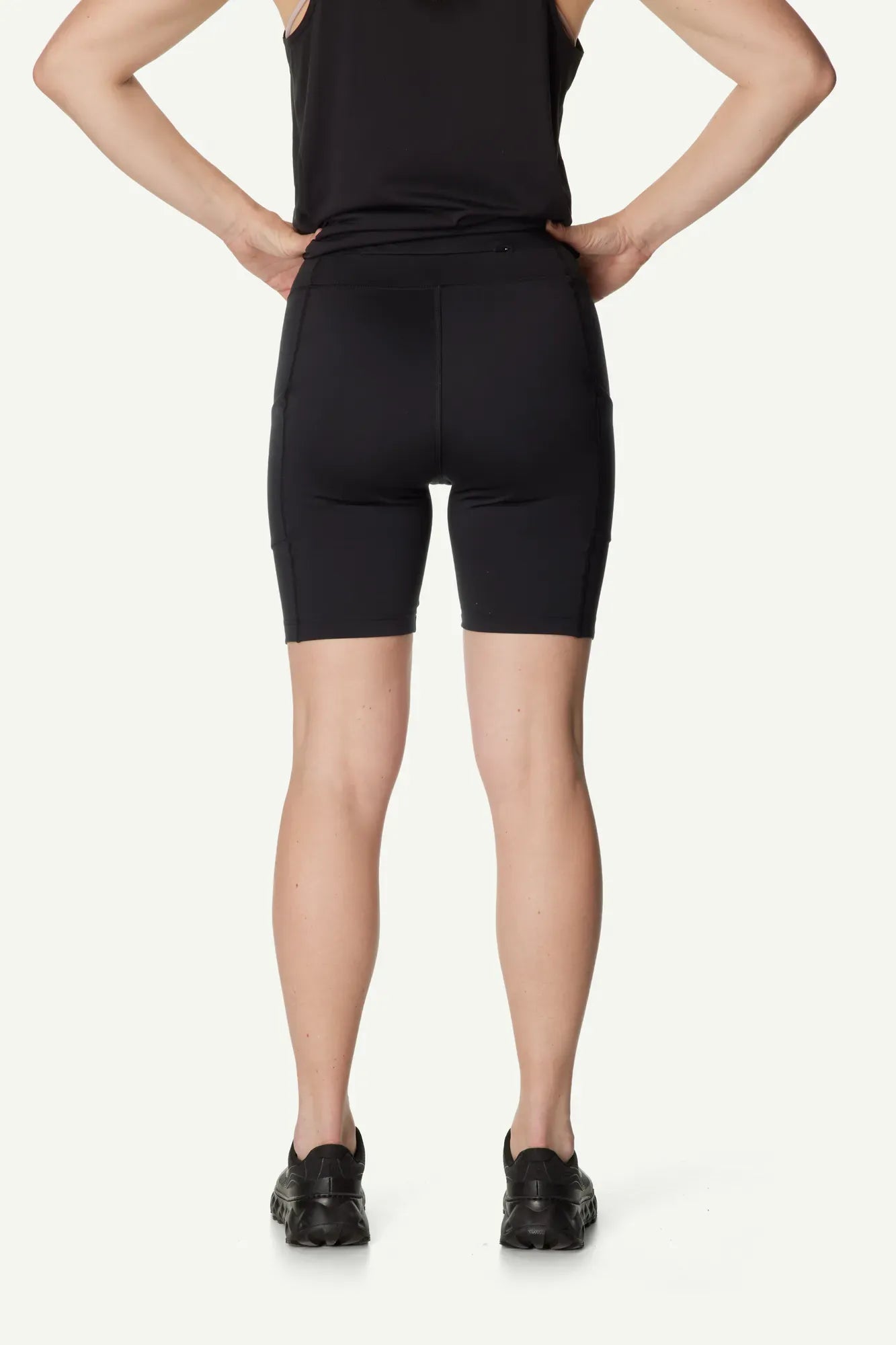 houdini-pace-trail-short-tights-damen-true-black image 6