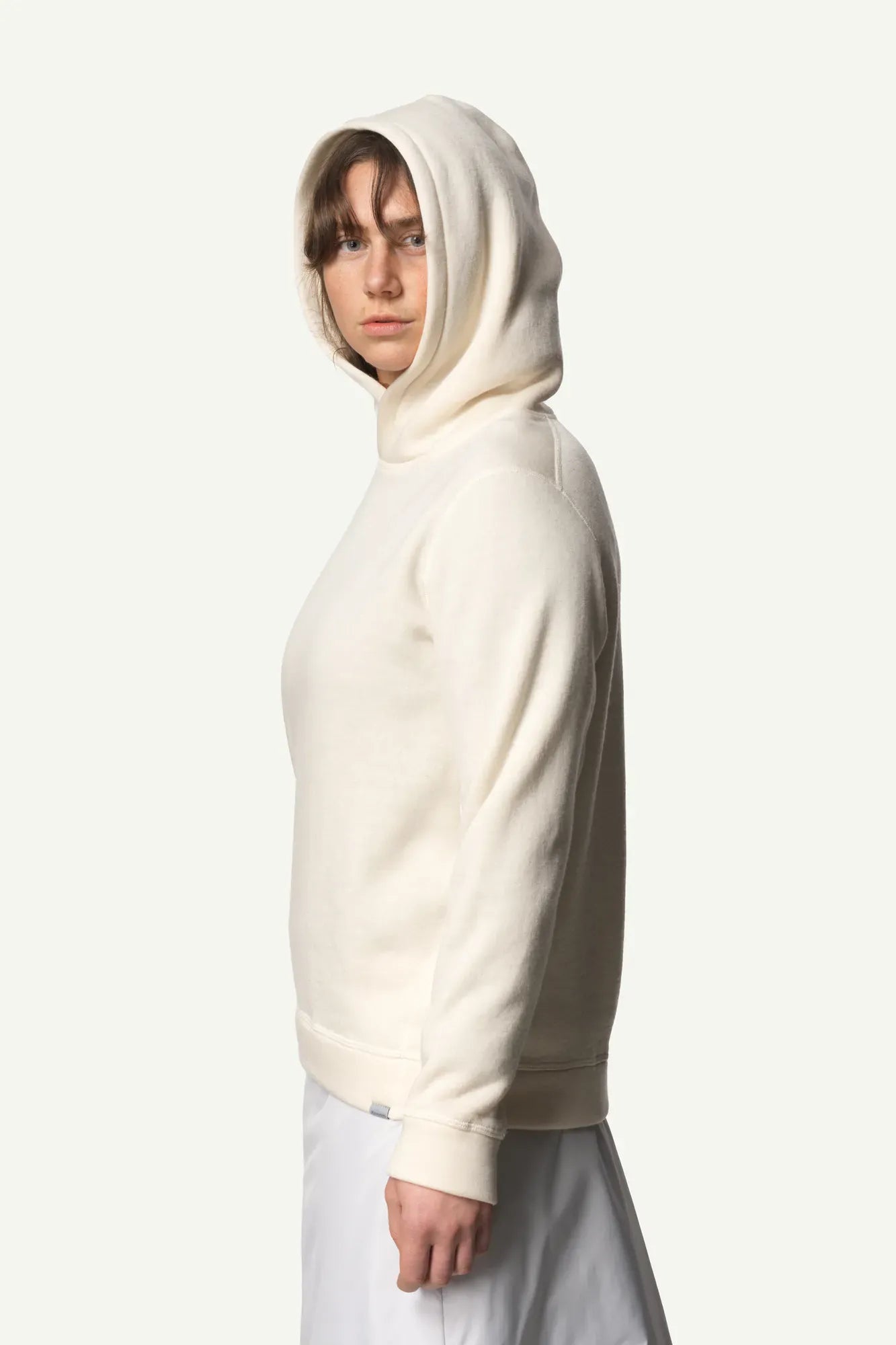 houdini-alto-w-s-alto-houdi-hoodie-true-black-merino image 2
