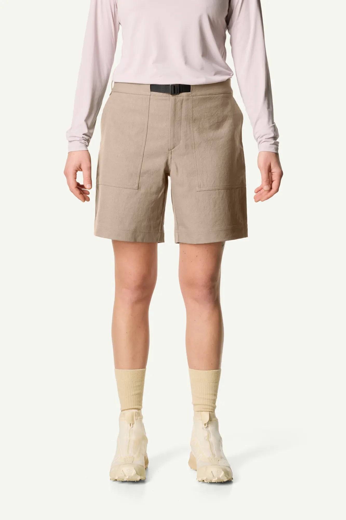 houdini-corespun-chore-shorts-damen-shorts-sandstorm-recycelt image 4