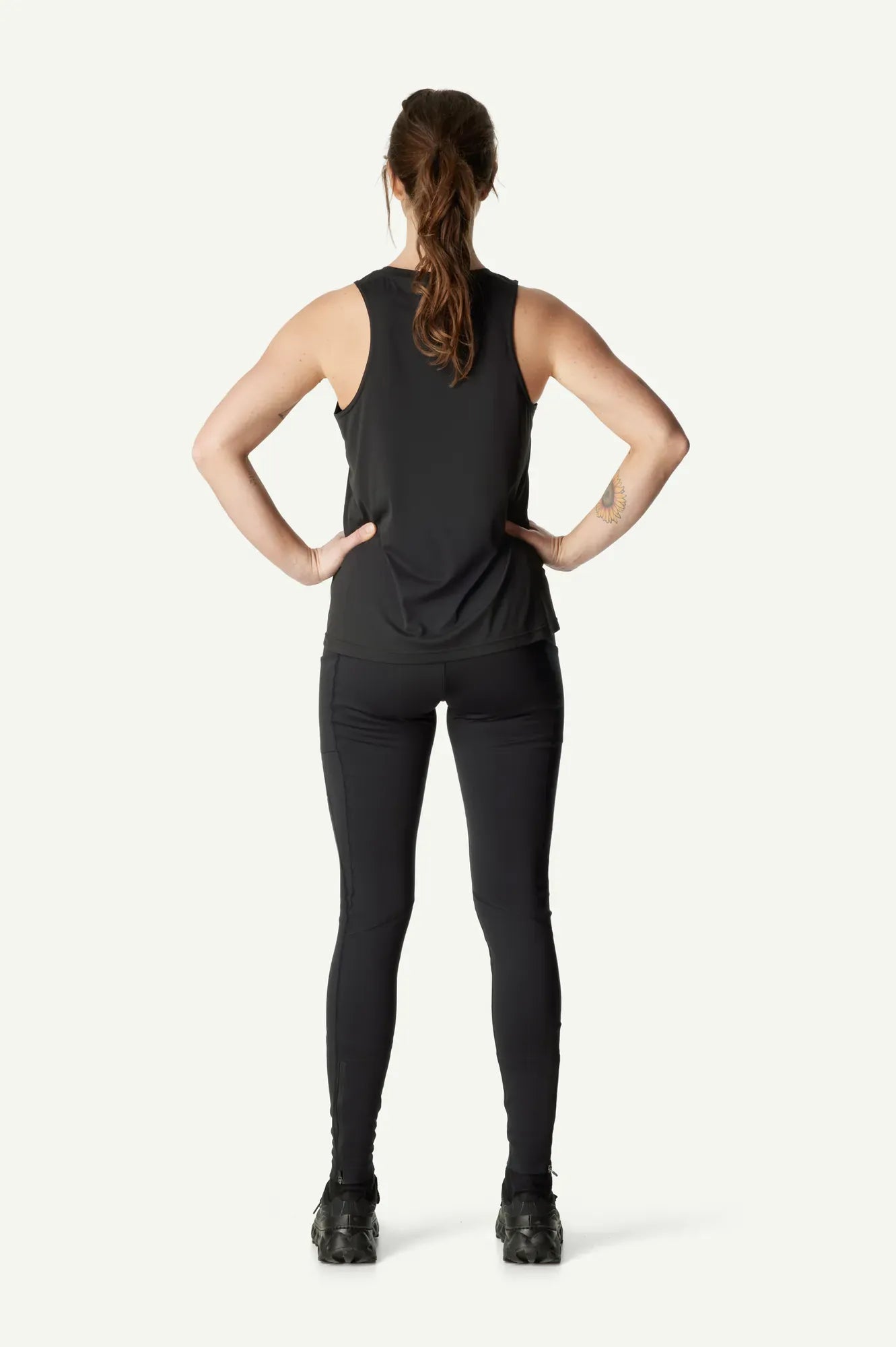 houdini-pace-w-s-air-tank-top-damen-true-black-leicht image 3