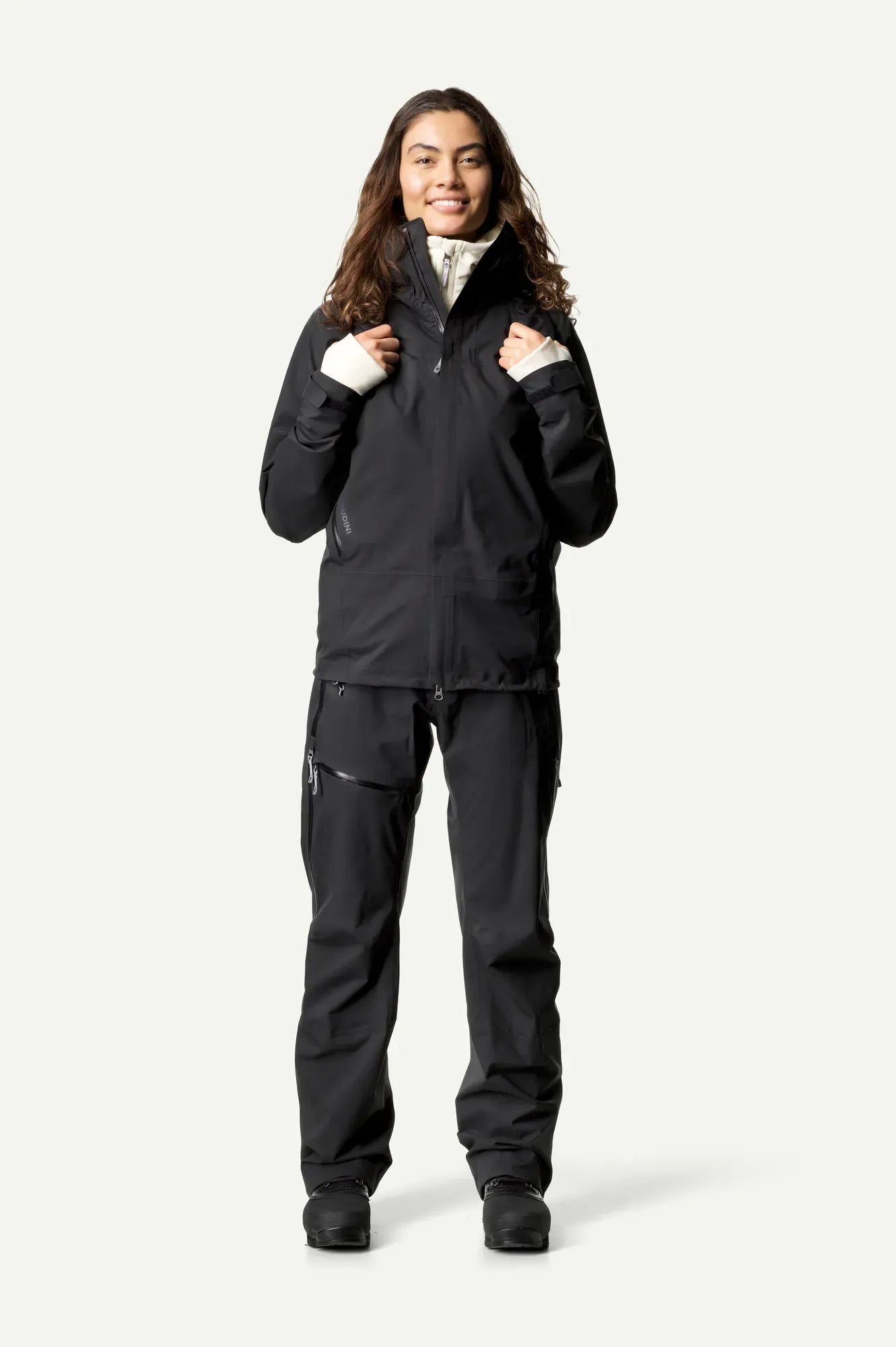 houdini-bff-jacket-damen-regenjacke-true-black-wasserdicht image 3