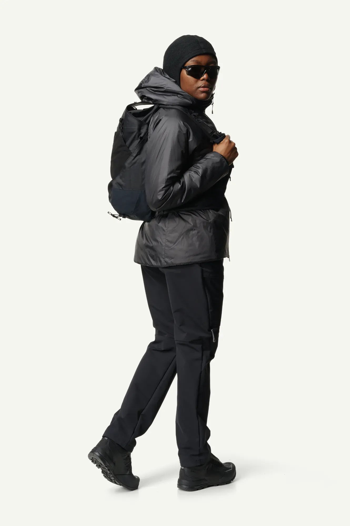 houdini-w-s-dunfri-jacke-damen-deep-sea-blue-primaloft image 4