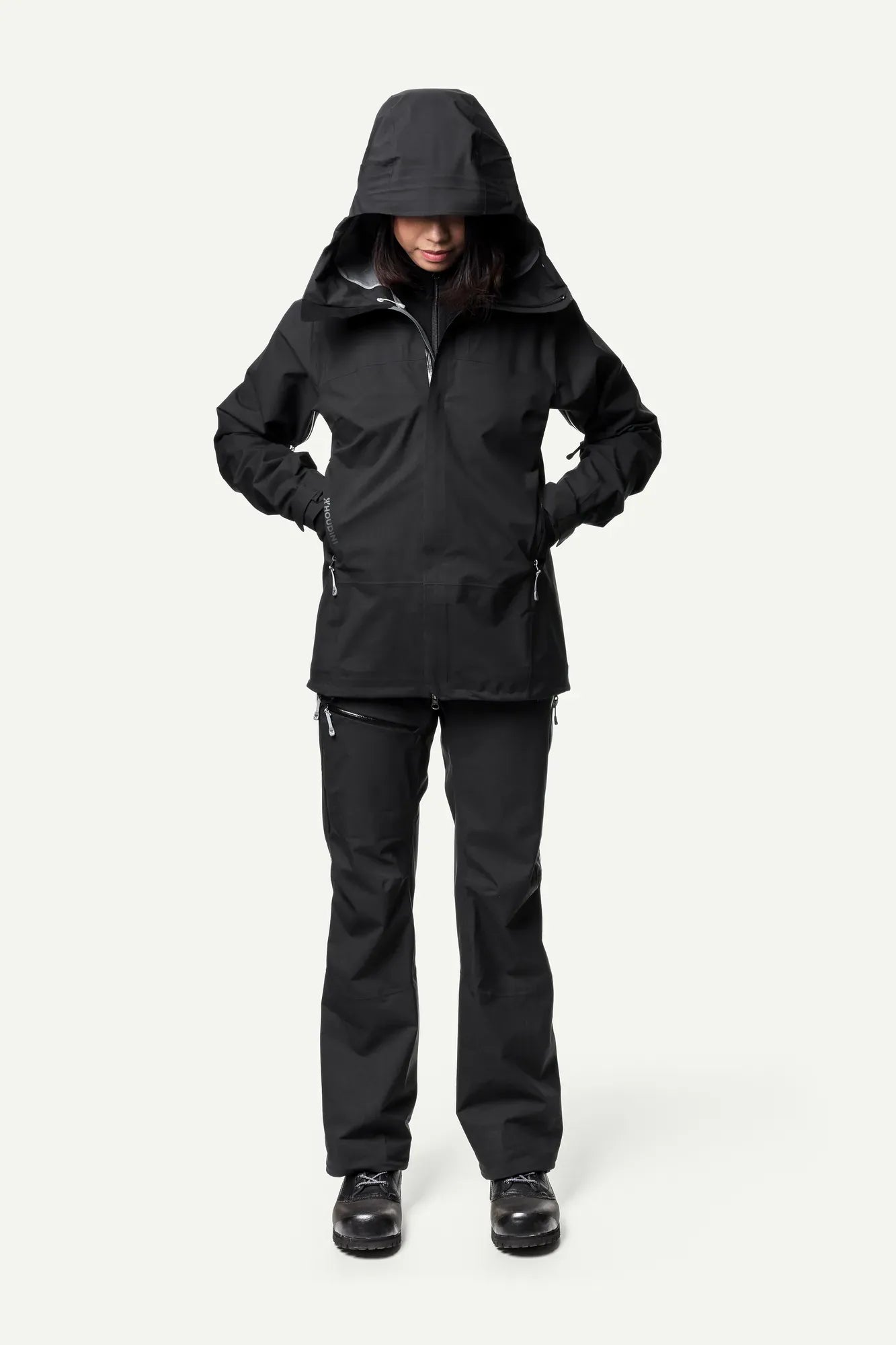 houdini-bff-jacket-damen-regenjacke-true-black-wasserdicht image 2