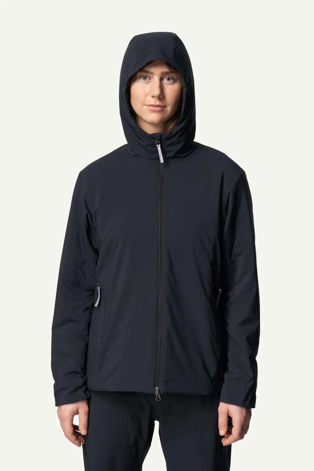 houdini-puff-up-houdi-damen-isolationsjacke-true-black-leicht image 1