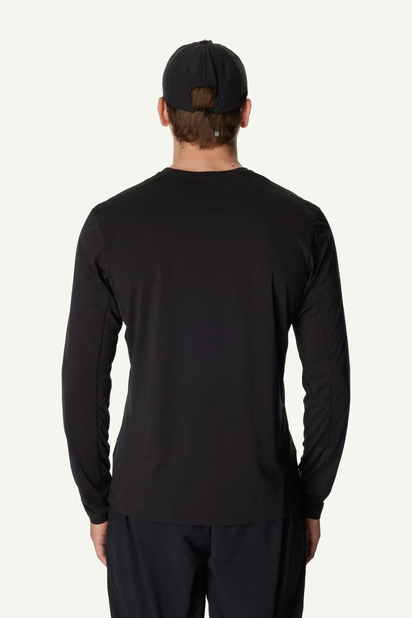 houdini-pace-herren-laufshirt-langarm-true-black-schnell image 3