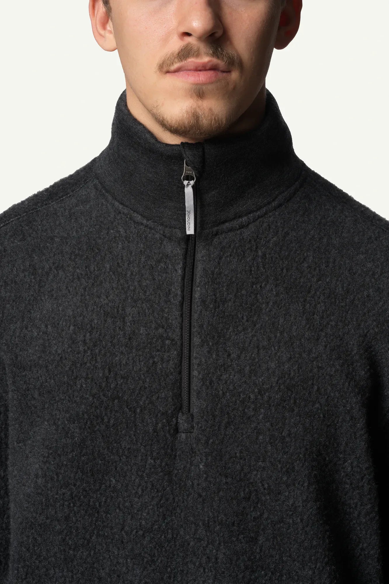 houdini-alto-half-zip-herren-pullover-true-black-merino image 4