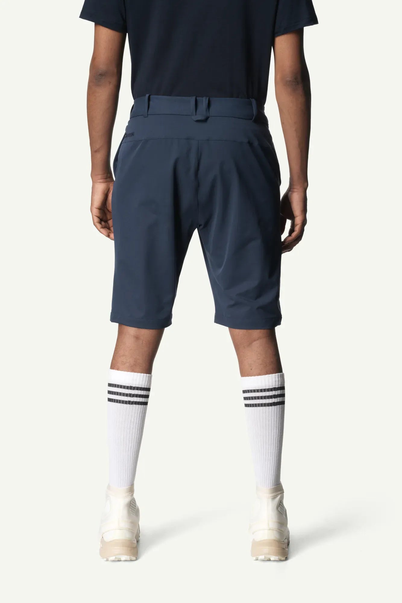 houdini-go-m-s-go-shorts-outdoor-shorts-true-black-leicht image 8