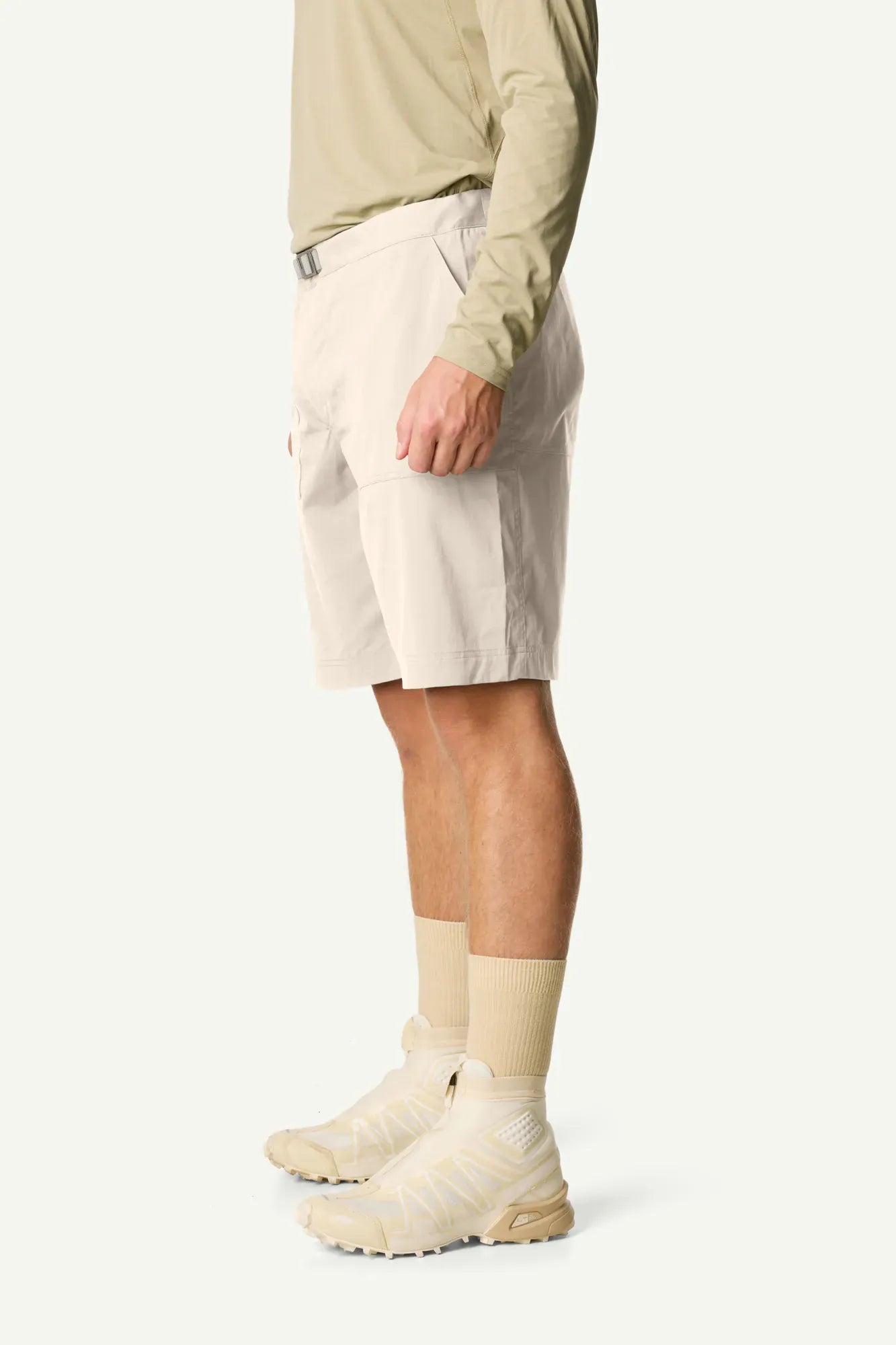 houdini-liquid-chore-shorts-herren-true-black-recycelt image 5