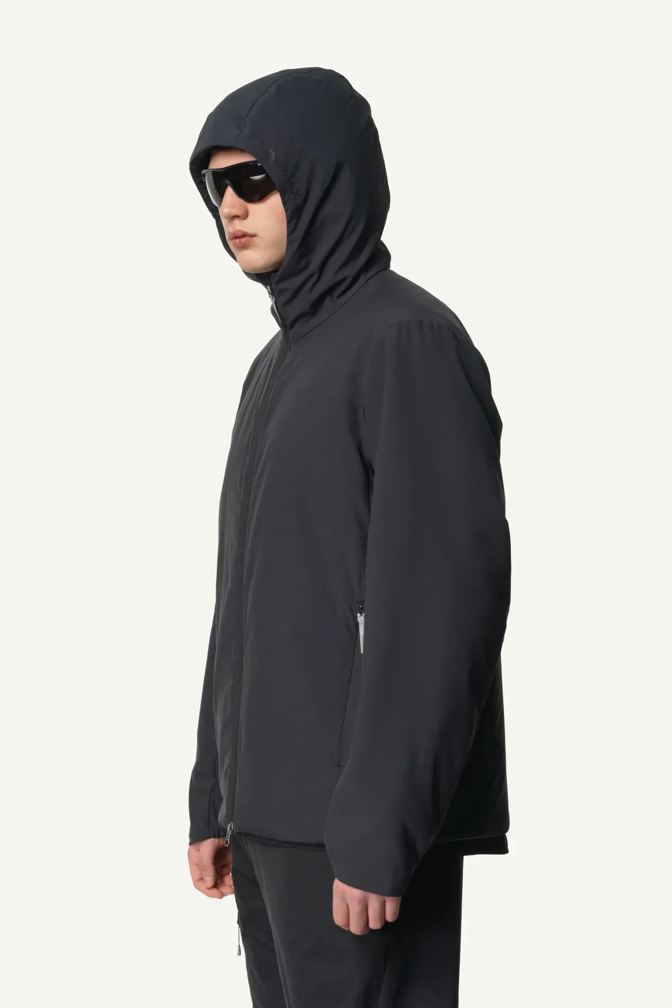 houdini-m-s-tech-insulation-houdi-herren-jacke-true-black image 7