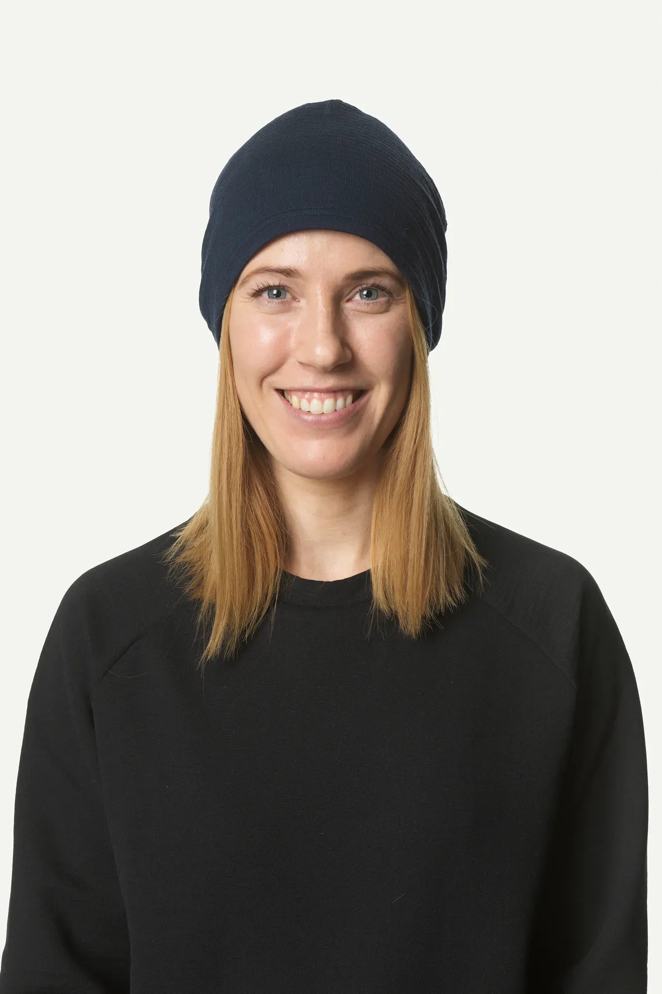 houdini-desoli-thermal-hat-merino-m-tze-true-black image 3
